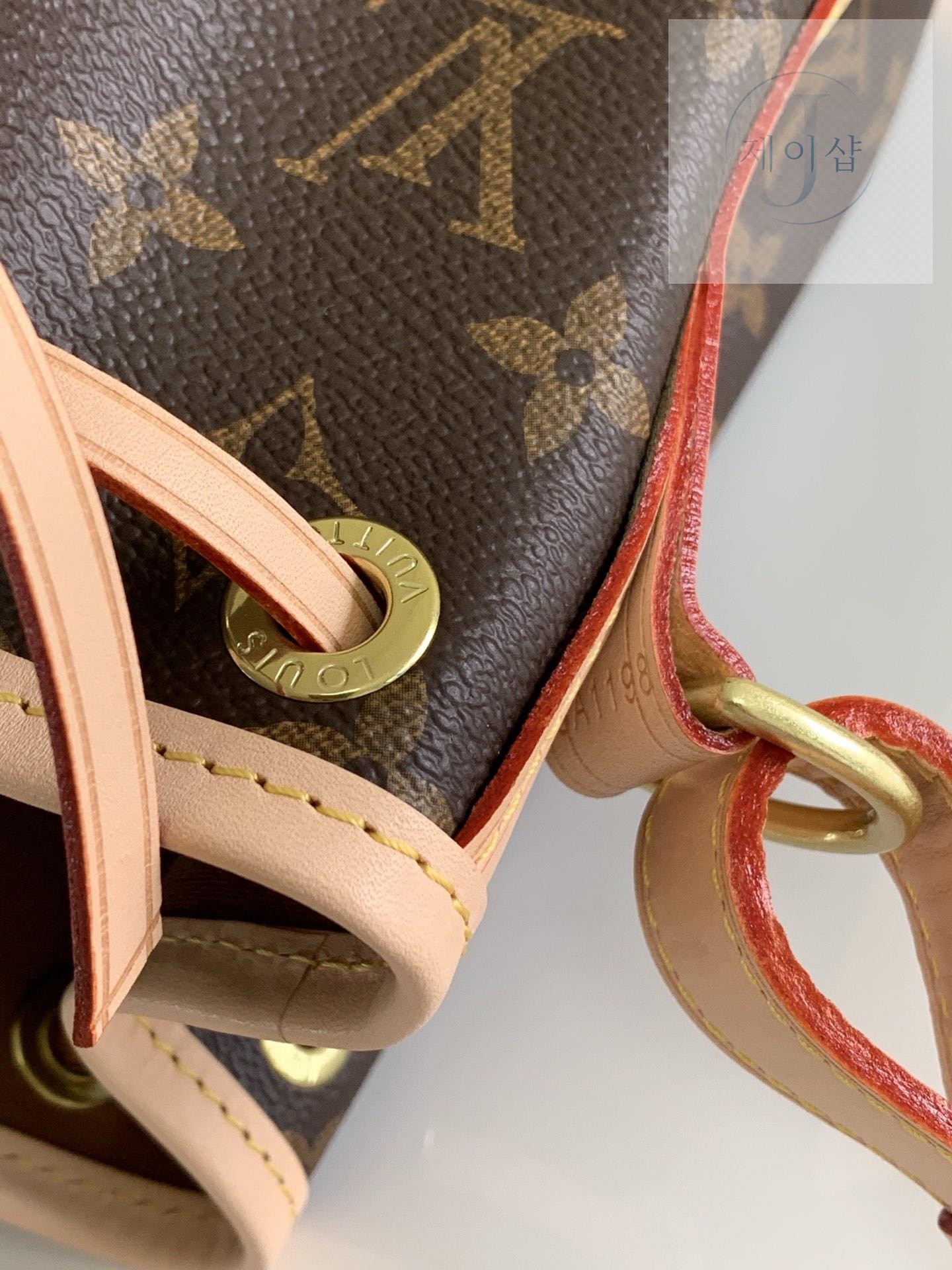 Louis Vuitton Noe BB - 상세 이미지