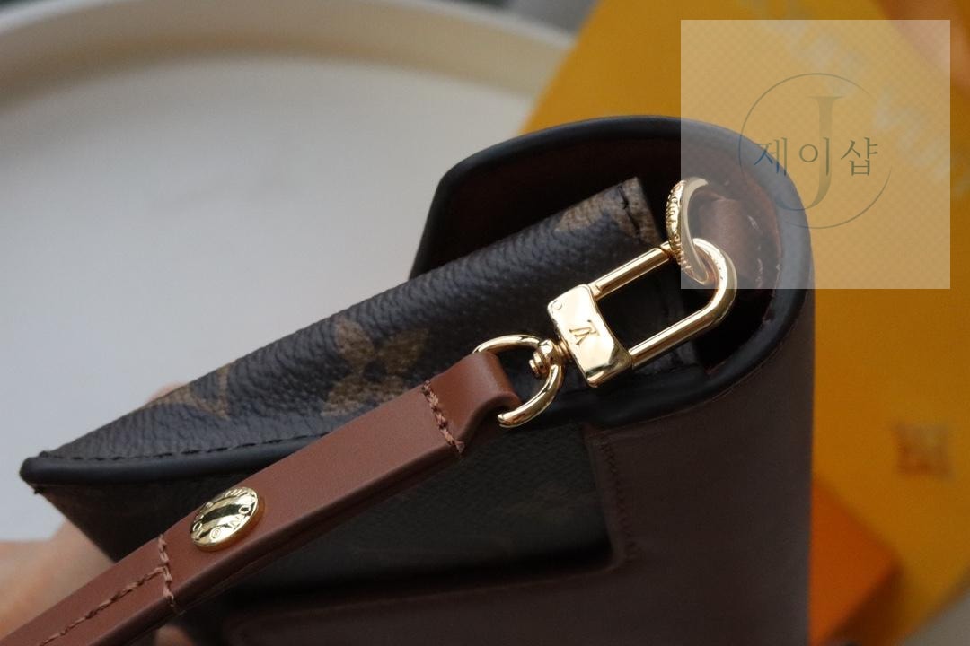 Louis Vuitton Padlock On Strap - 상세 이미지