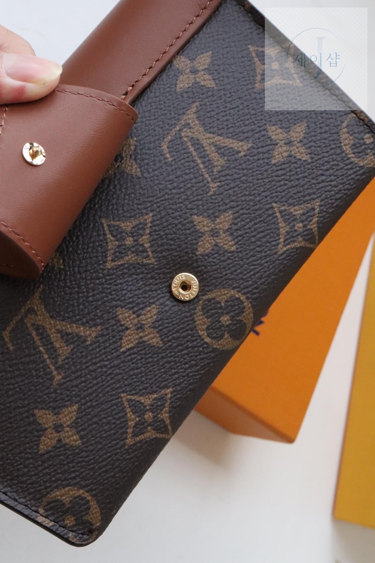 Louis Vuitton Padlock On Strap - 상세 이미지