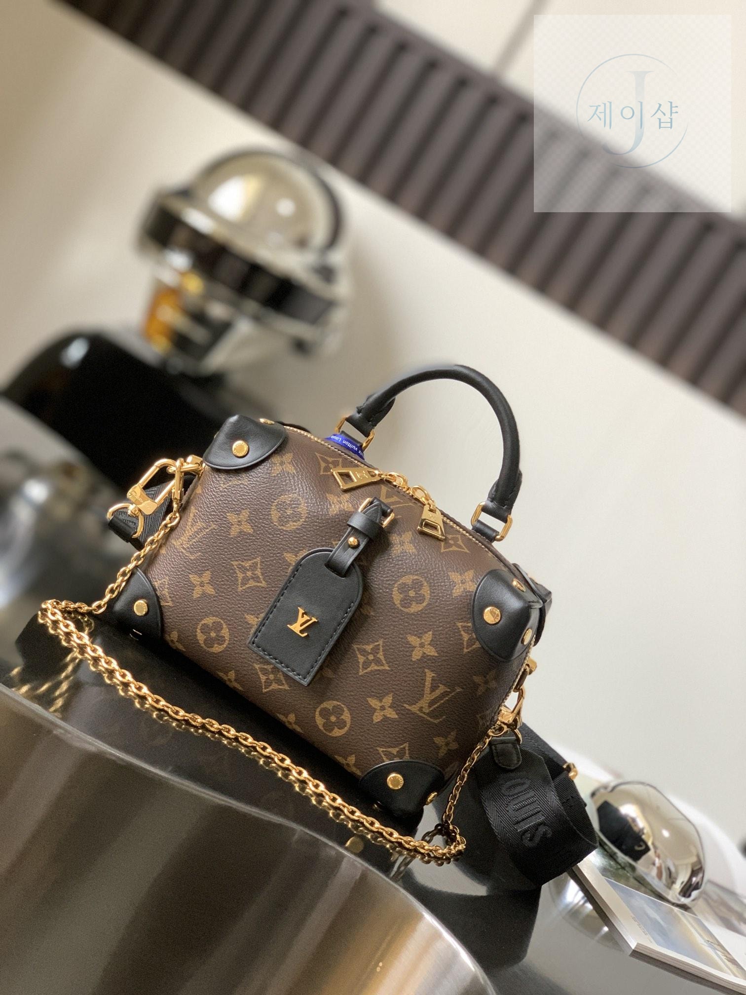 Louis Vuitton Petite Mal Souple Monogram