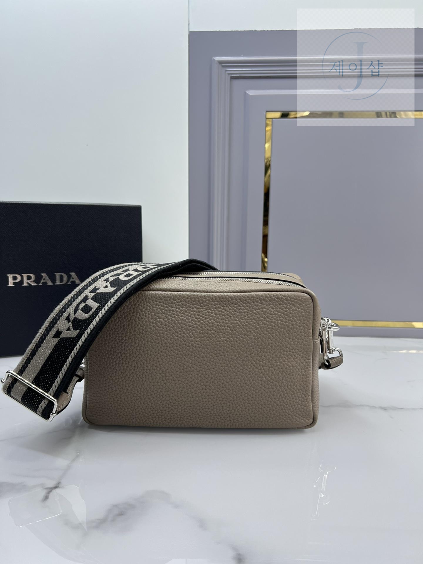 Prada Flou Shoulder - 상세 이미지