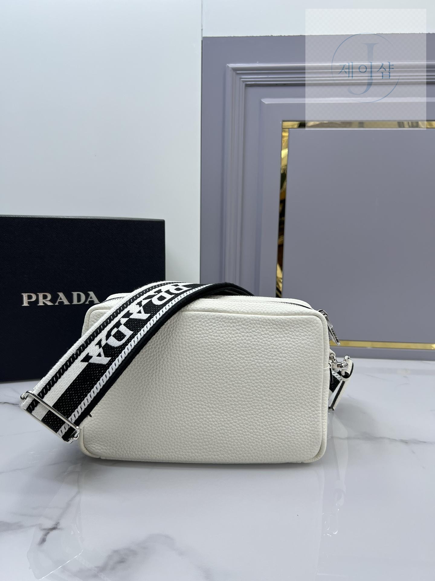 Prada Flou Shoulder - 상세 이미지