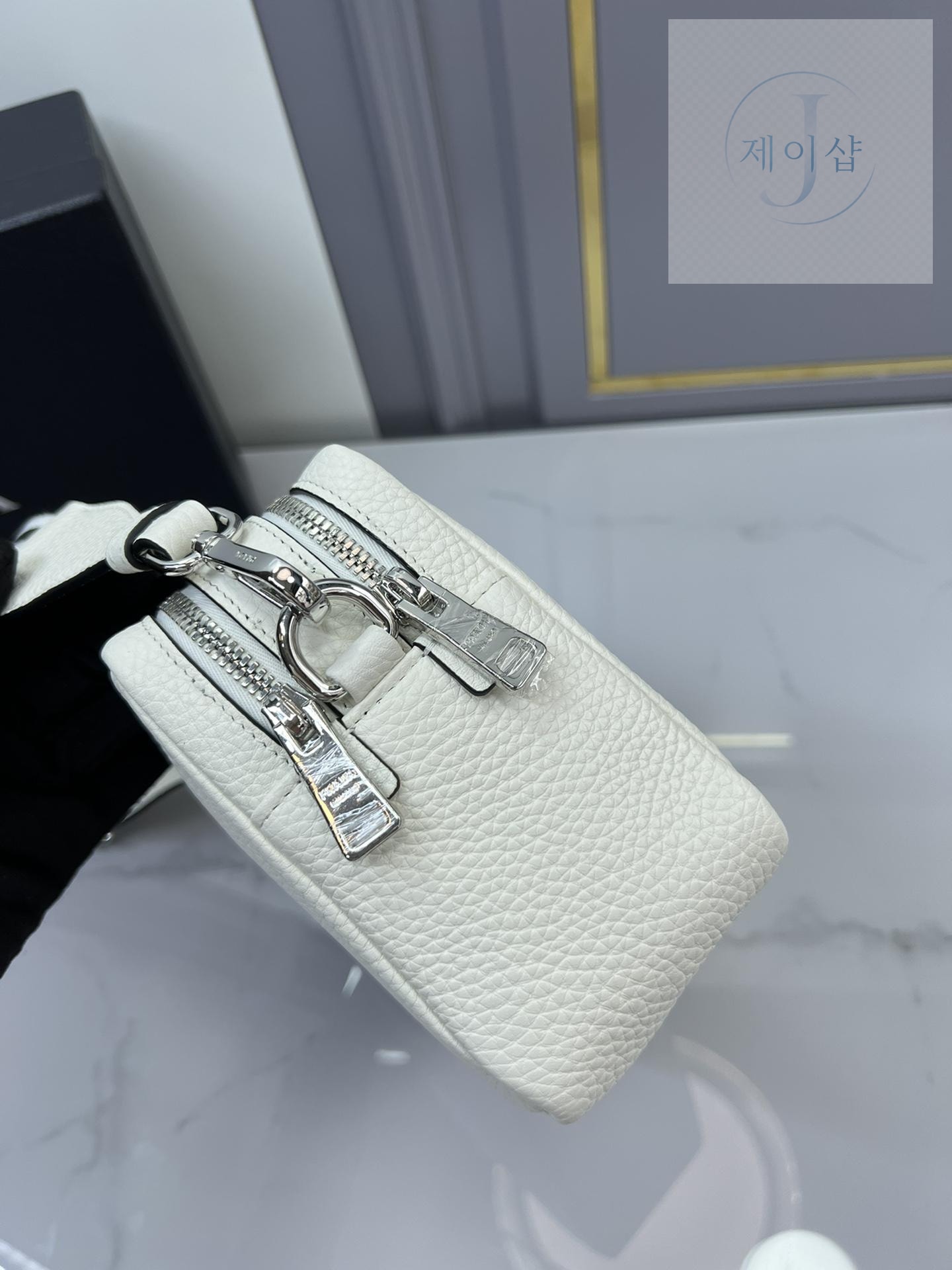 Prada Flou Shoulder - 상세 이미지