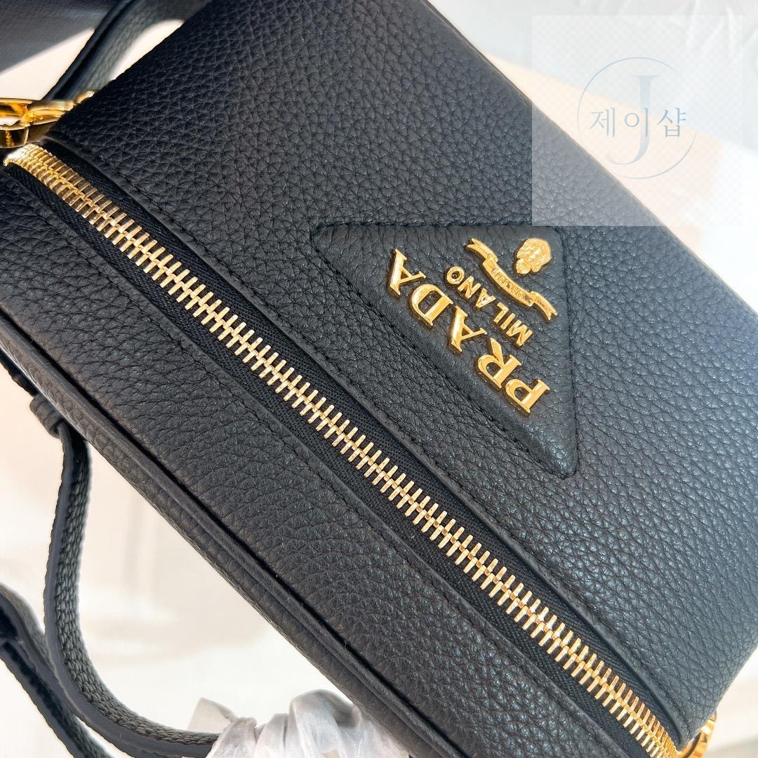 Prada Leather Mini - 상세 이미지