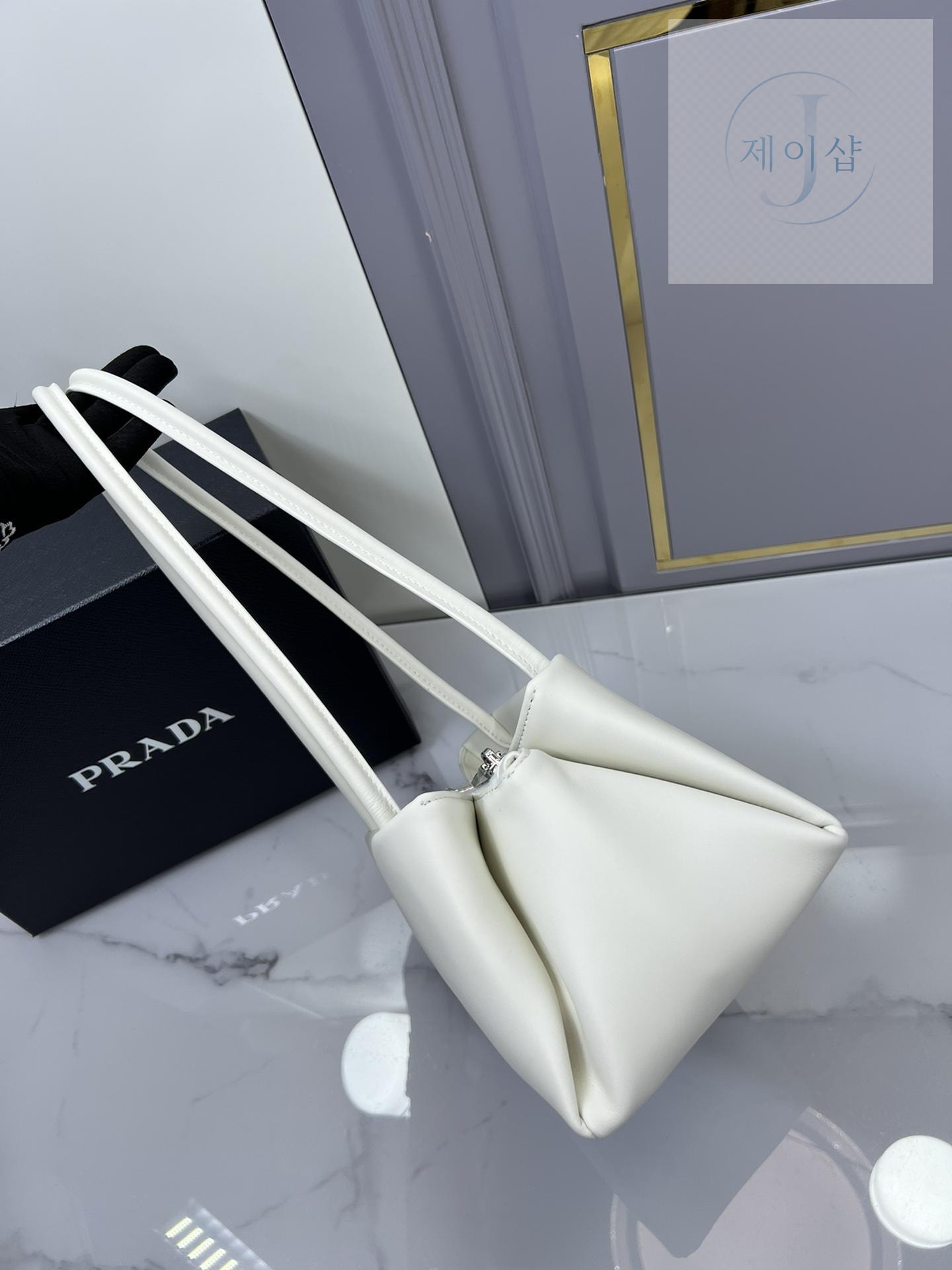 Prada Leather Mini Bag - 상세 이미지
