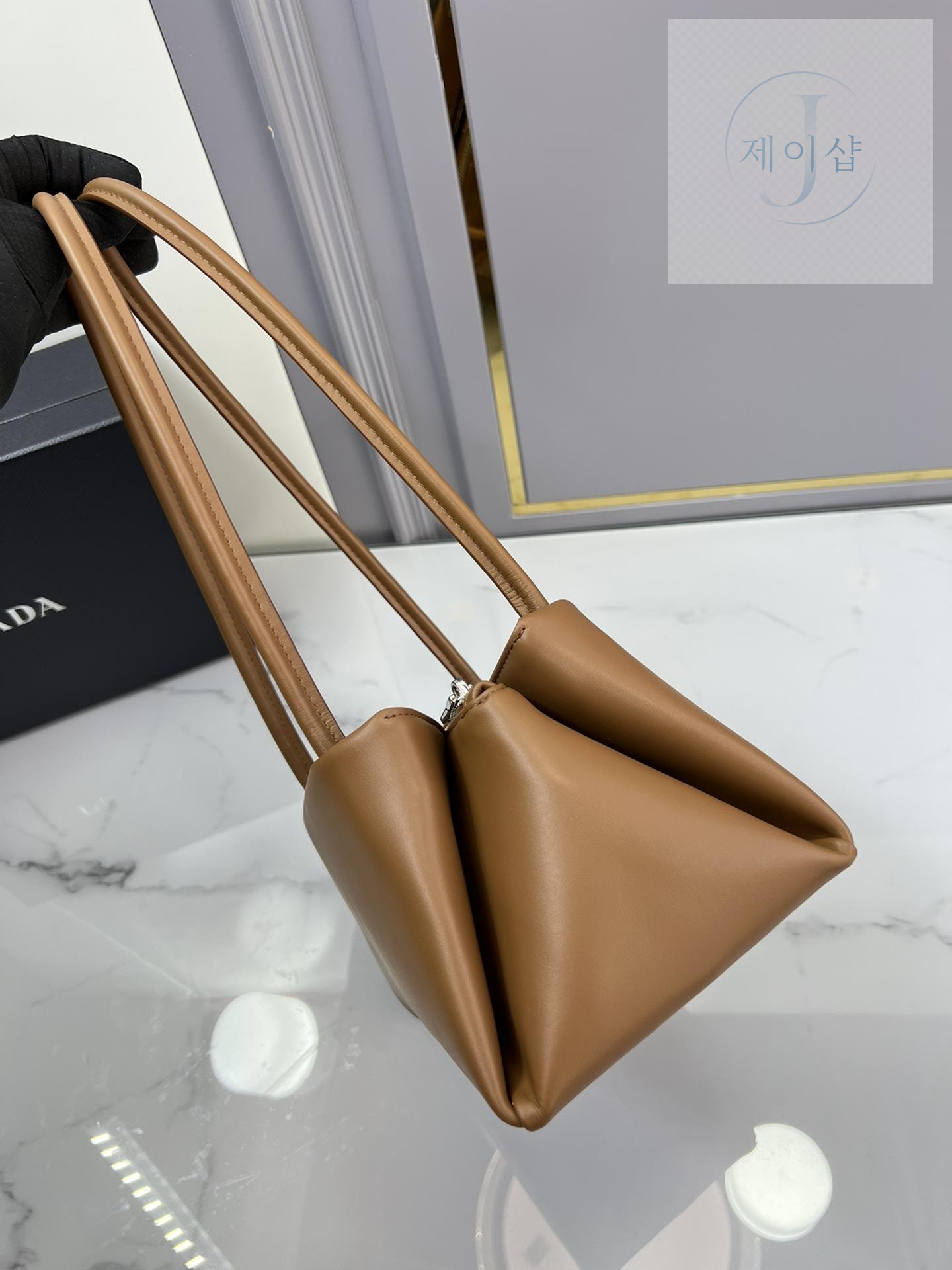 Prada Leather Mini Bag - 상세 이미지