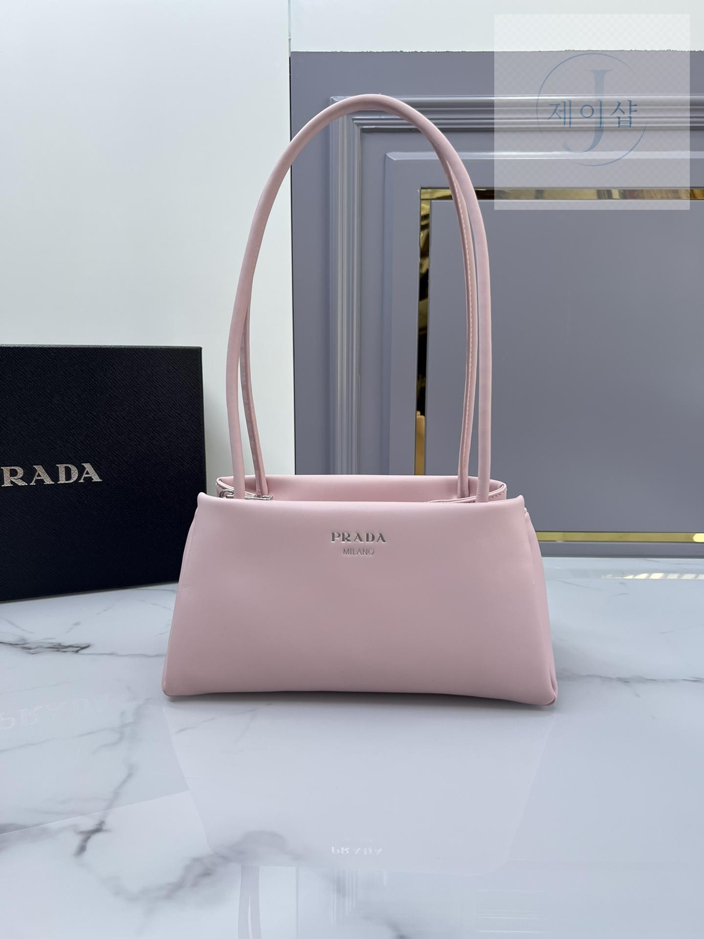 Prada Leather Mini Bag - 상세 이미지