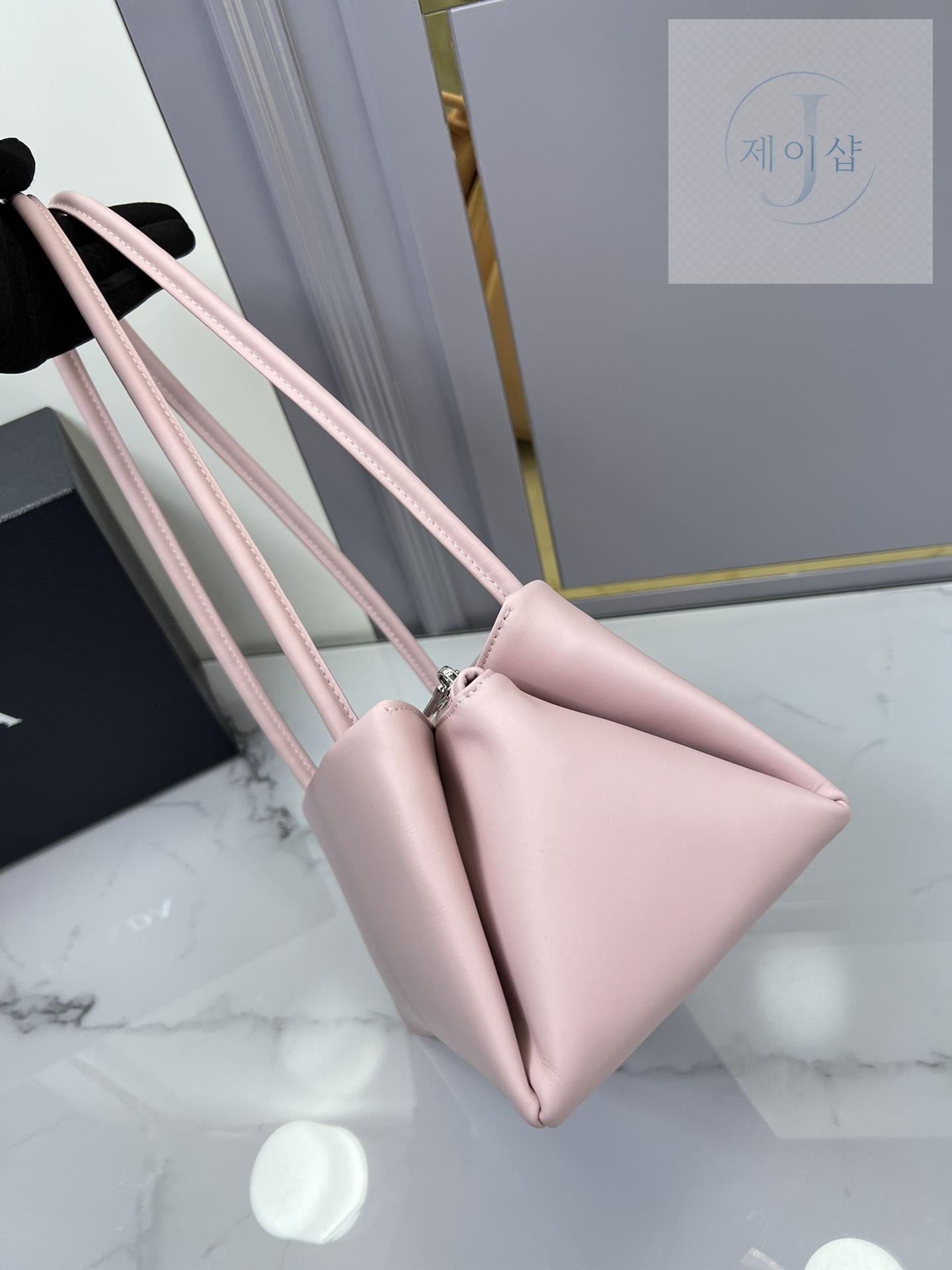 Prada Leather Mini Bag - 상세 이미지