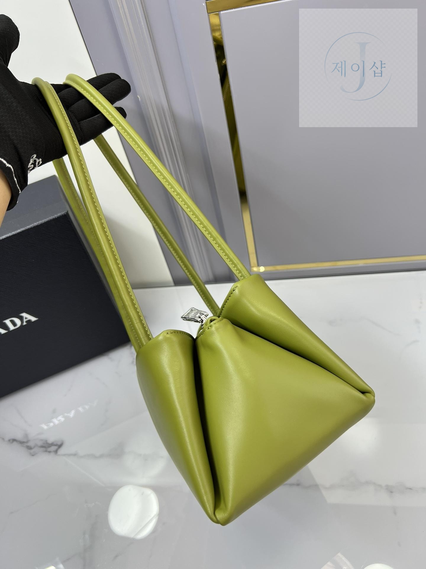 Prada Leather Mini Bag - 상세 이미지