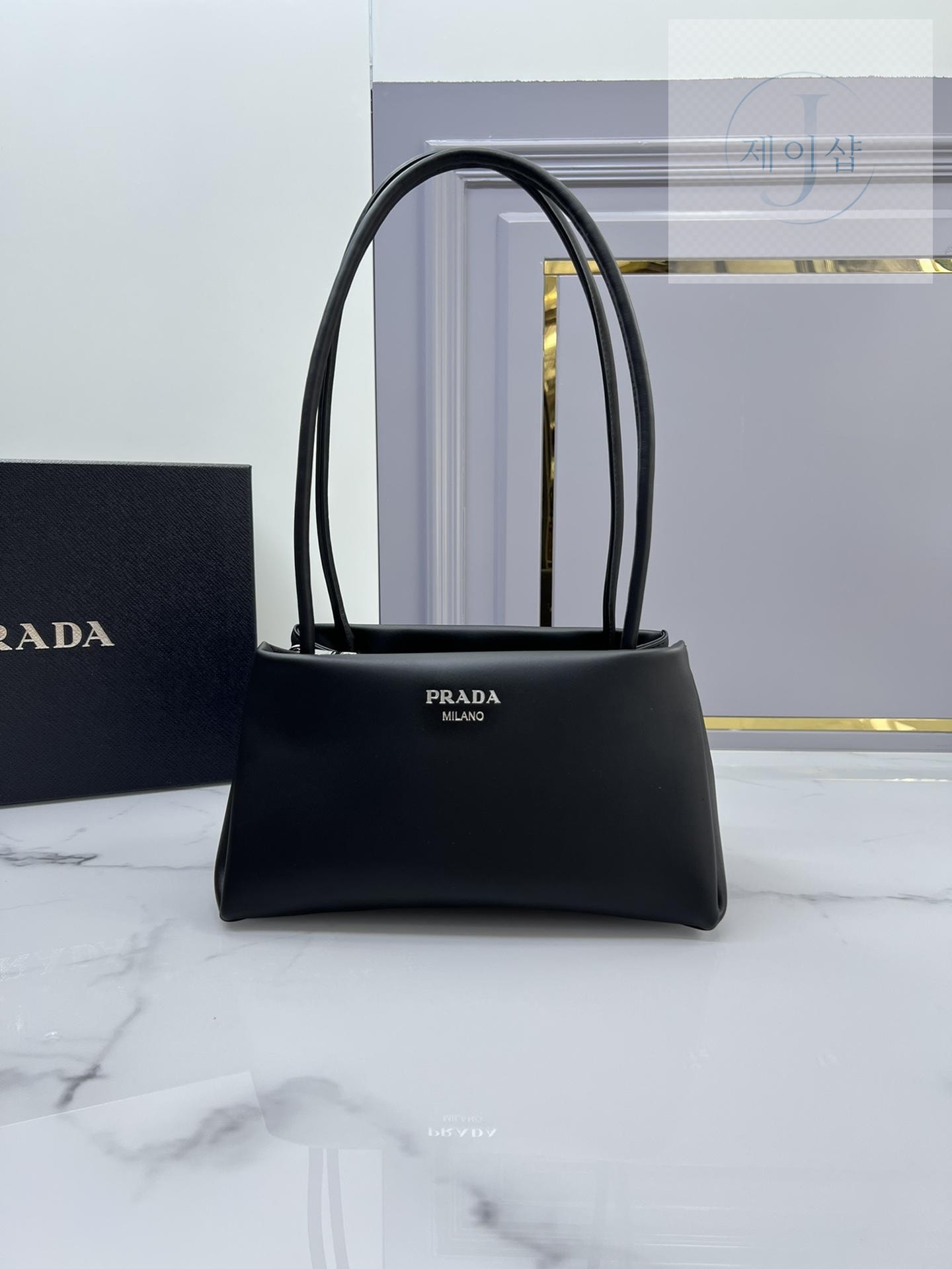 Prada Leather Mini Bag - 상세 이미지