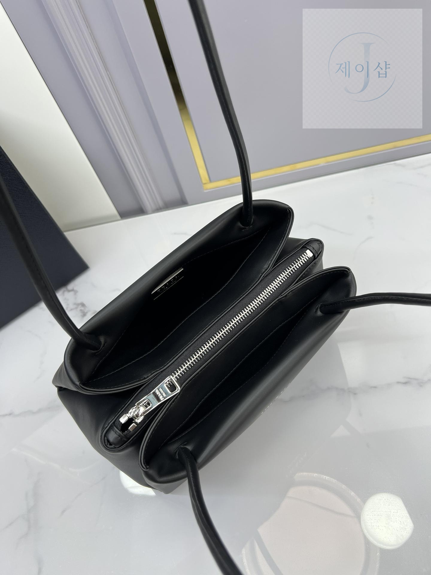 Prada Leather Mini Bag - 상세 이미지