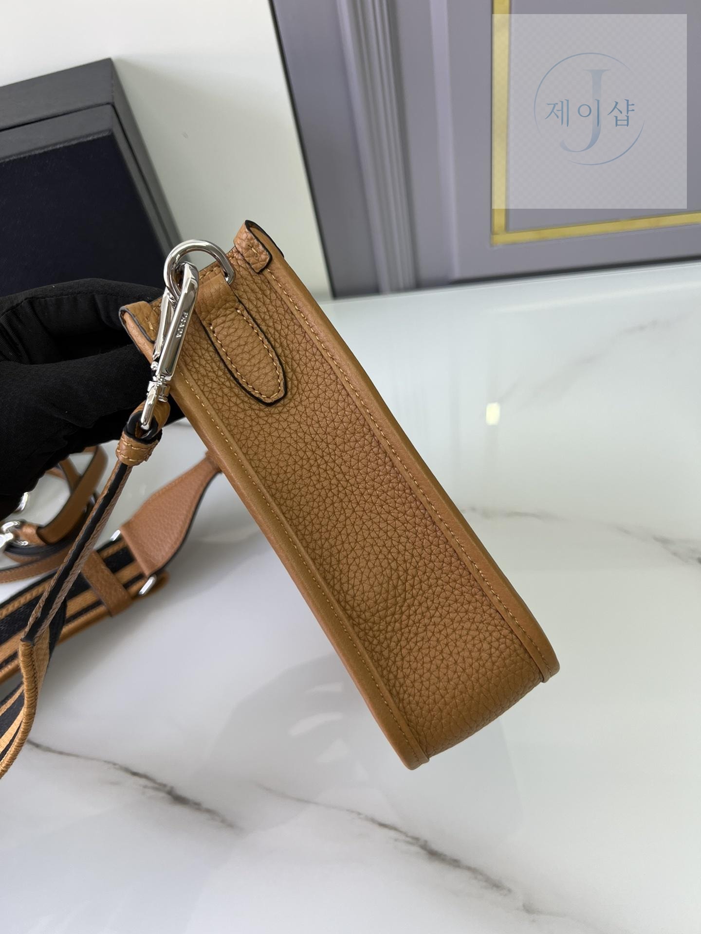 Prada Leather Mini Shoulder - 상세 이미지