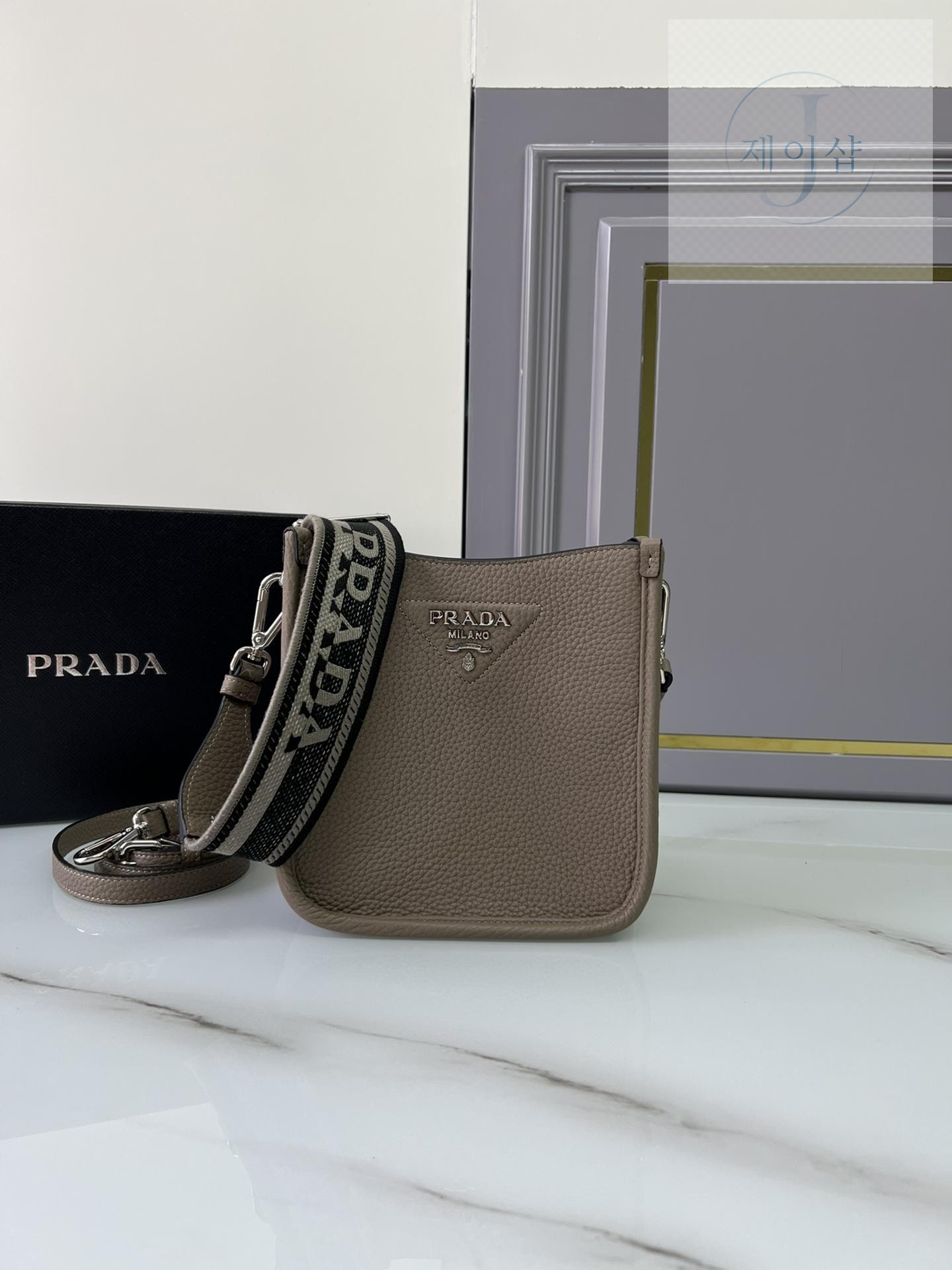 Prada Leather Mini Shoulder - 상세 이미지