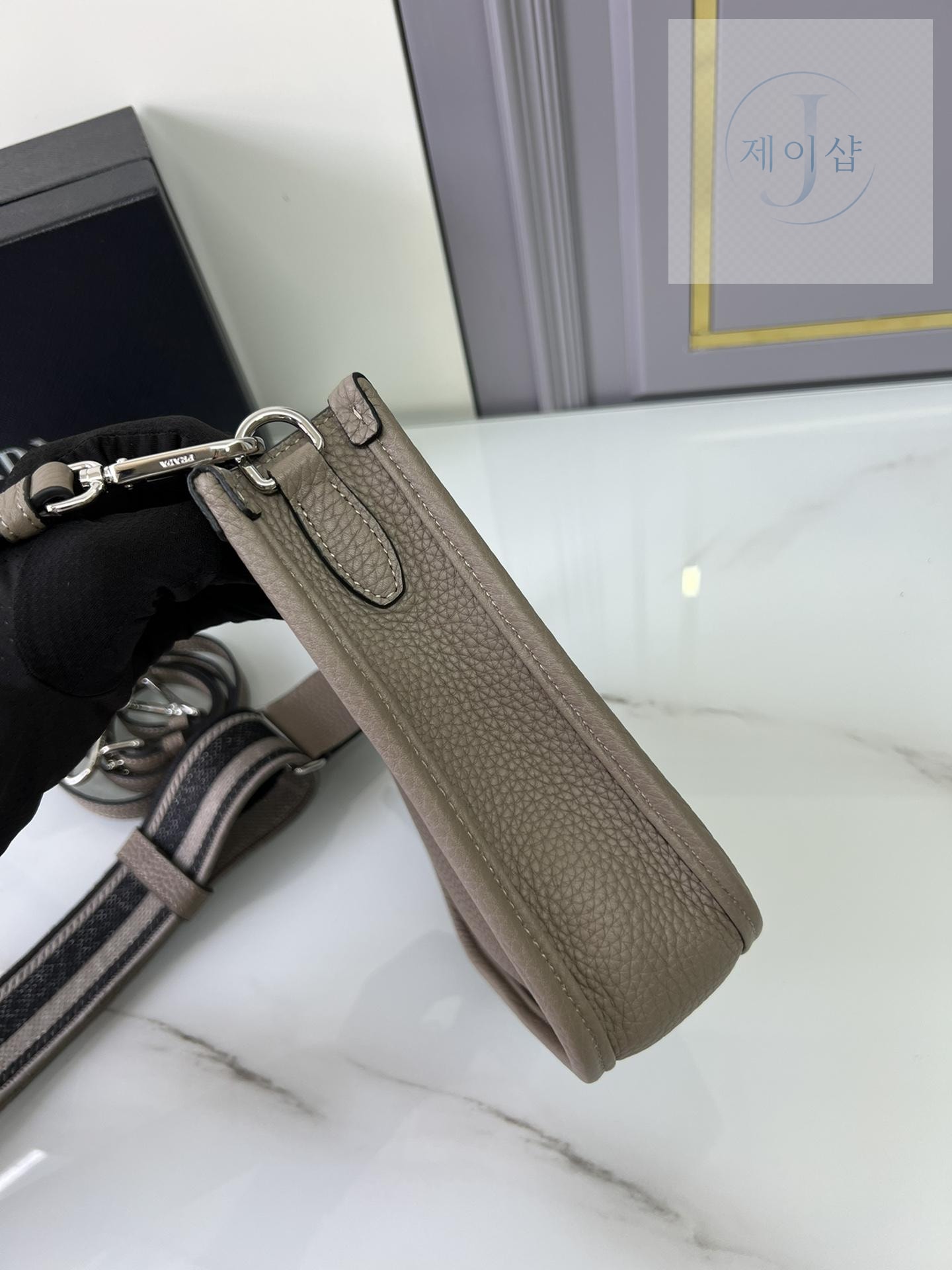Prada Leather Mini Shoulder - 상세 이미지