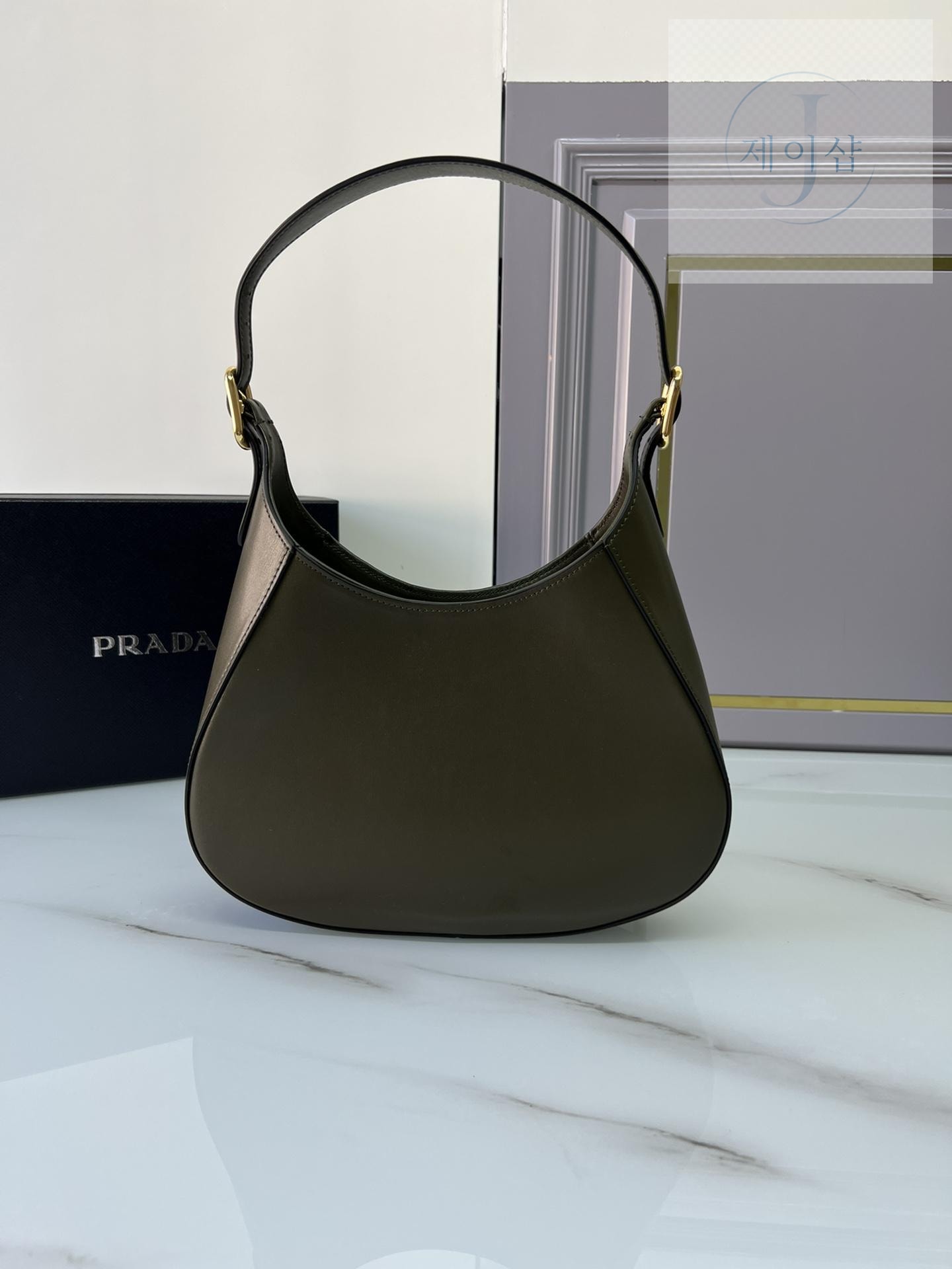 Prada Leather Shoulder - 상세 이미지