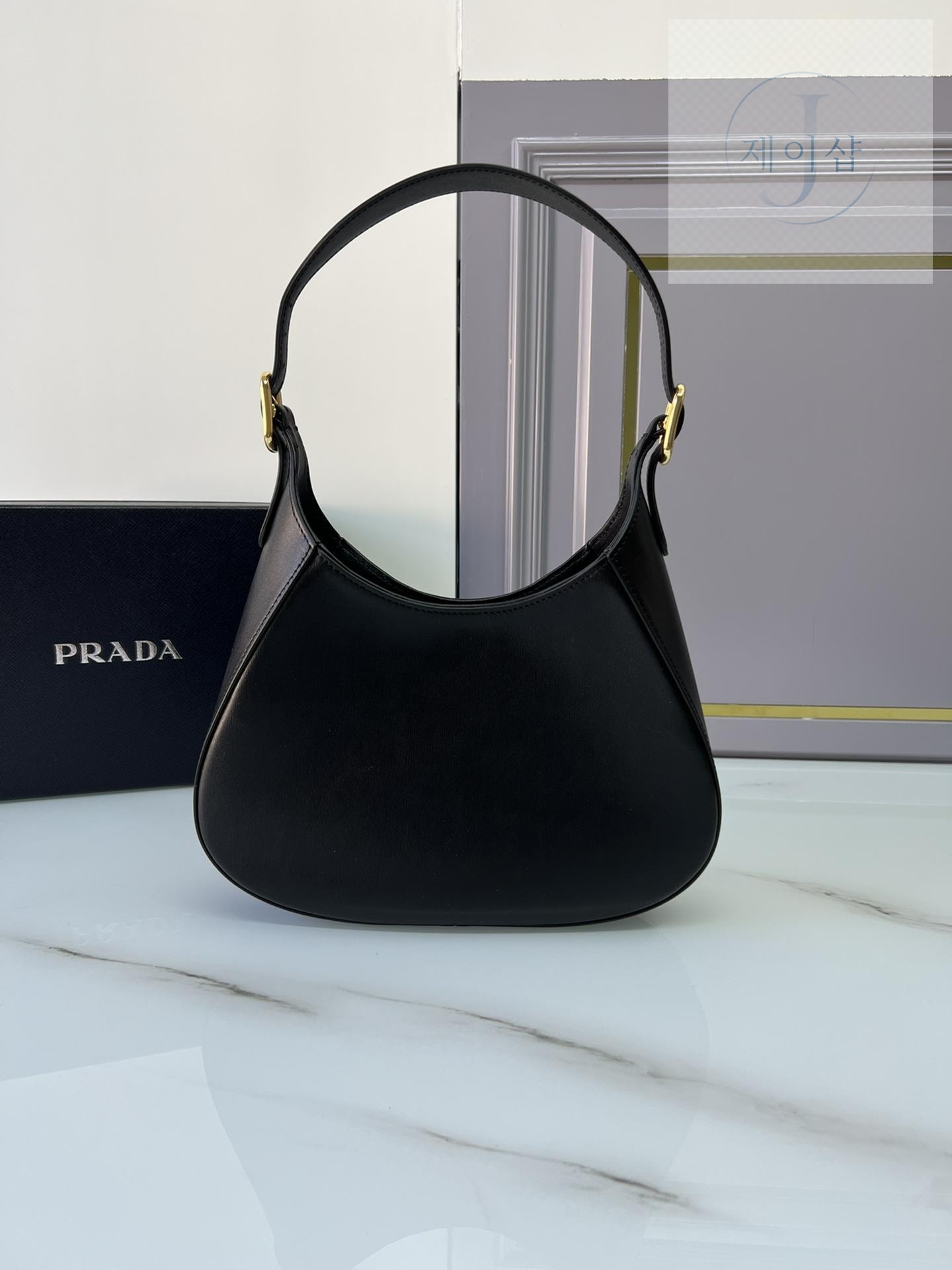 Prada Leather Shoulder - 상세 이미지