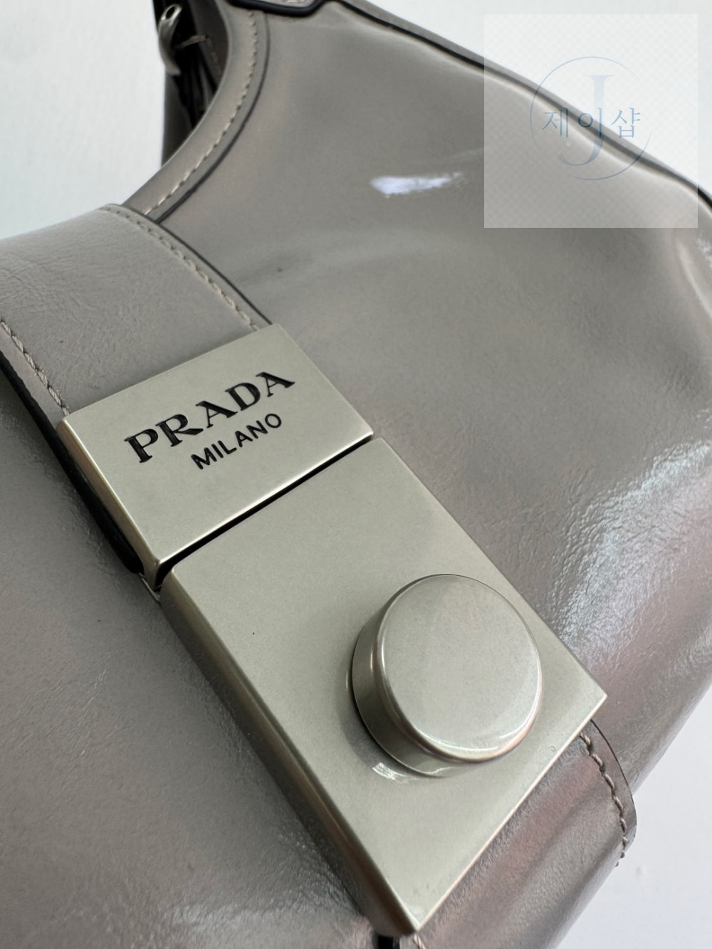 Prada Leather Tote - 상세 이미지