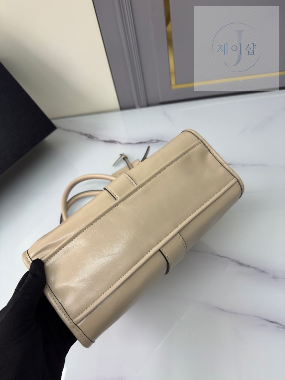 Prada Leather Tote - 상세 이미지