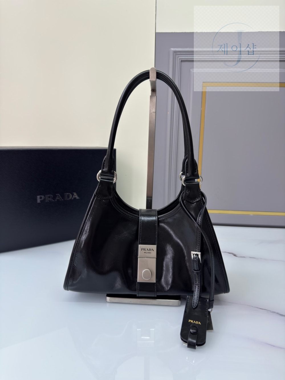 Prada Leather Tote - 상세 이미지