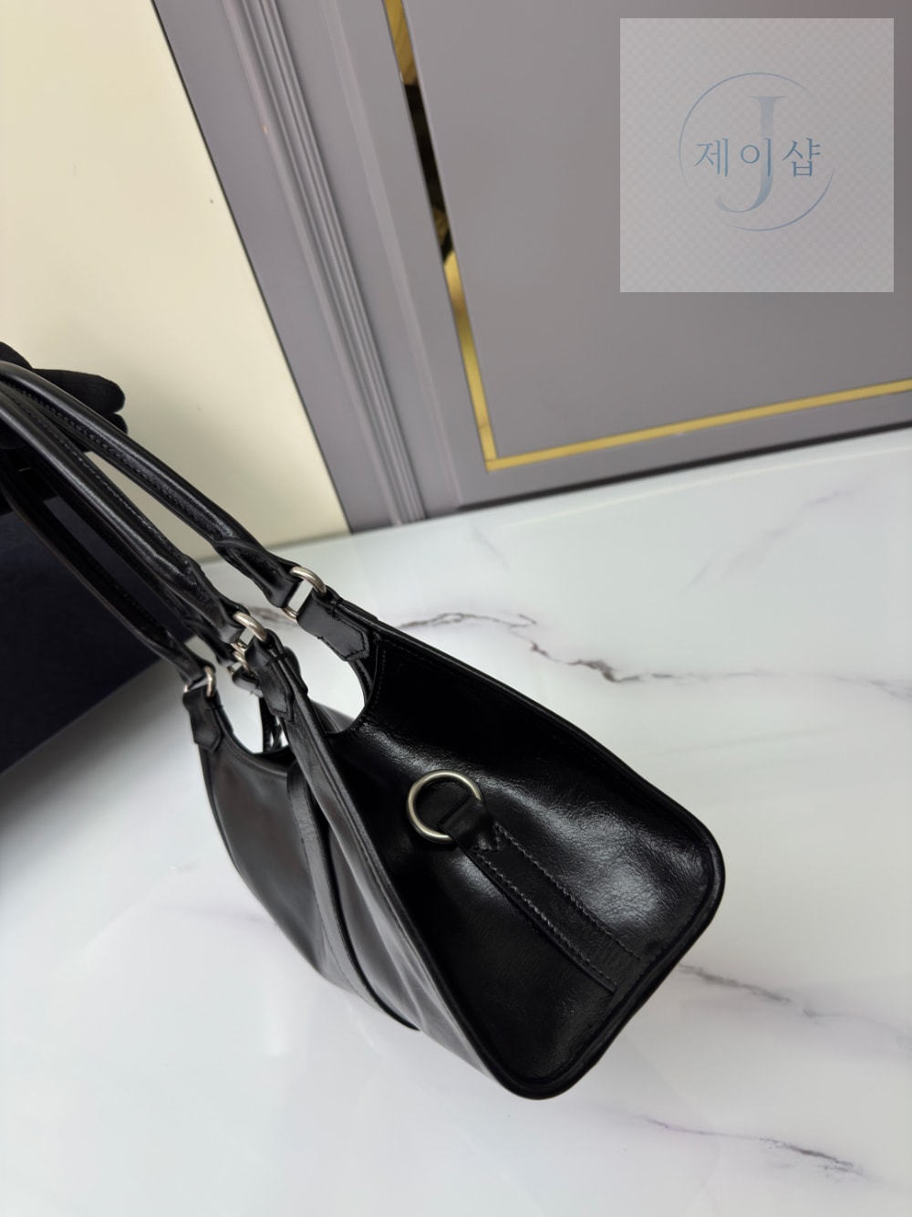Prada Leather Tote - 상세 이미지
