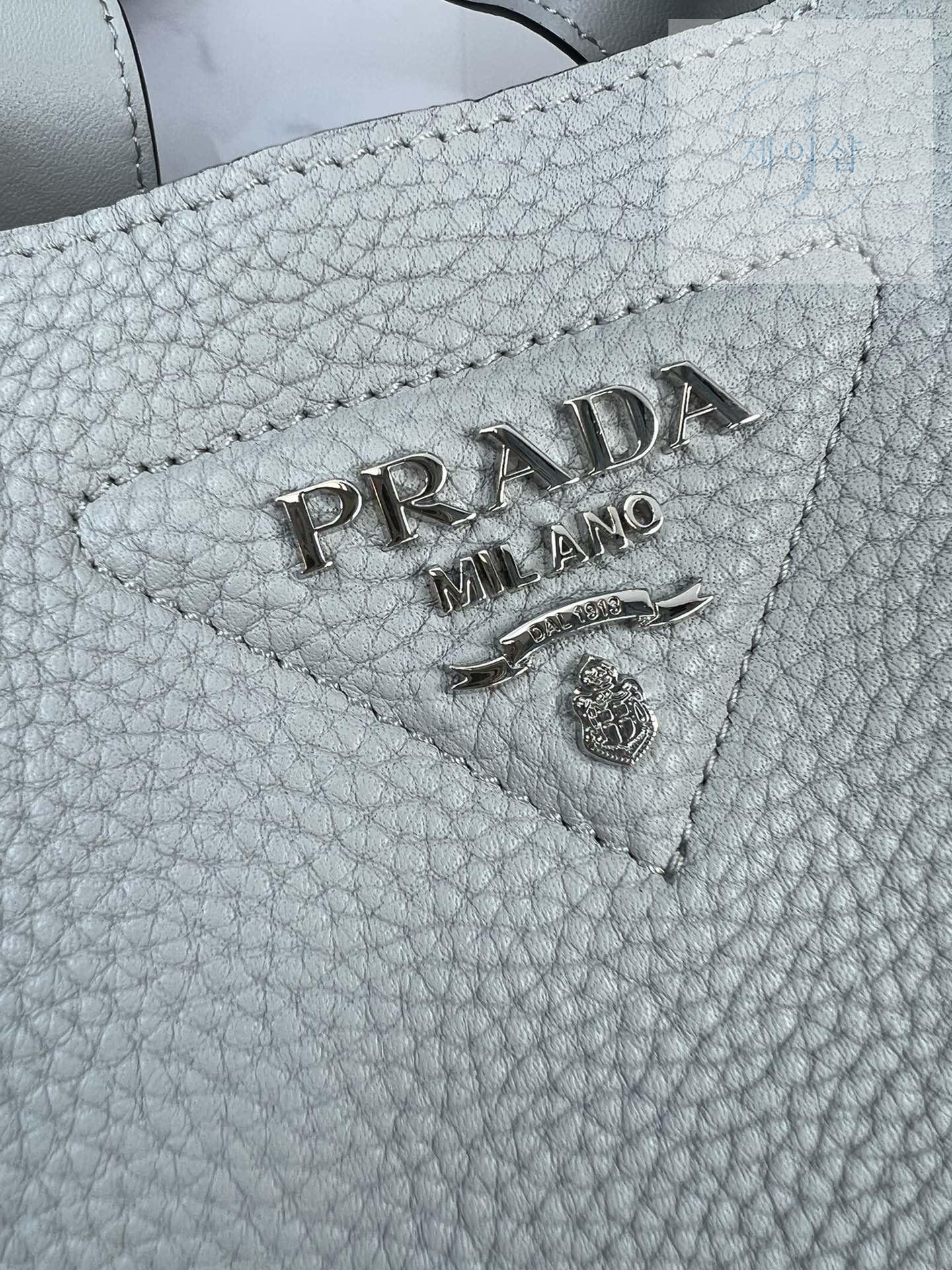 Prada Mini Tote - 상세 이미지
