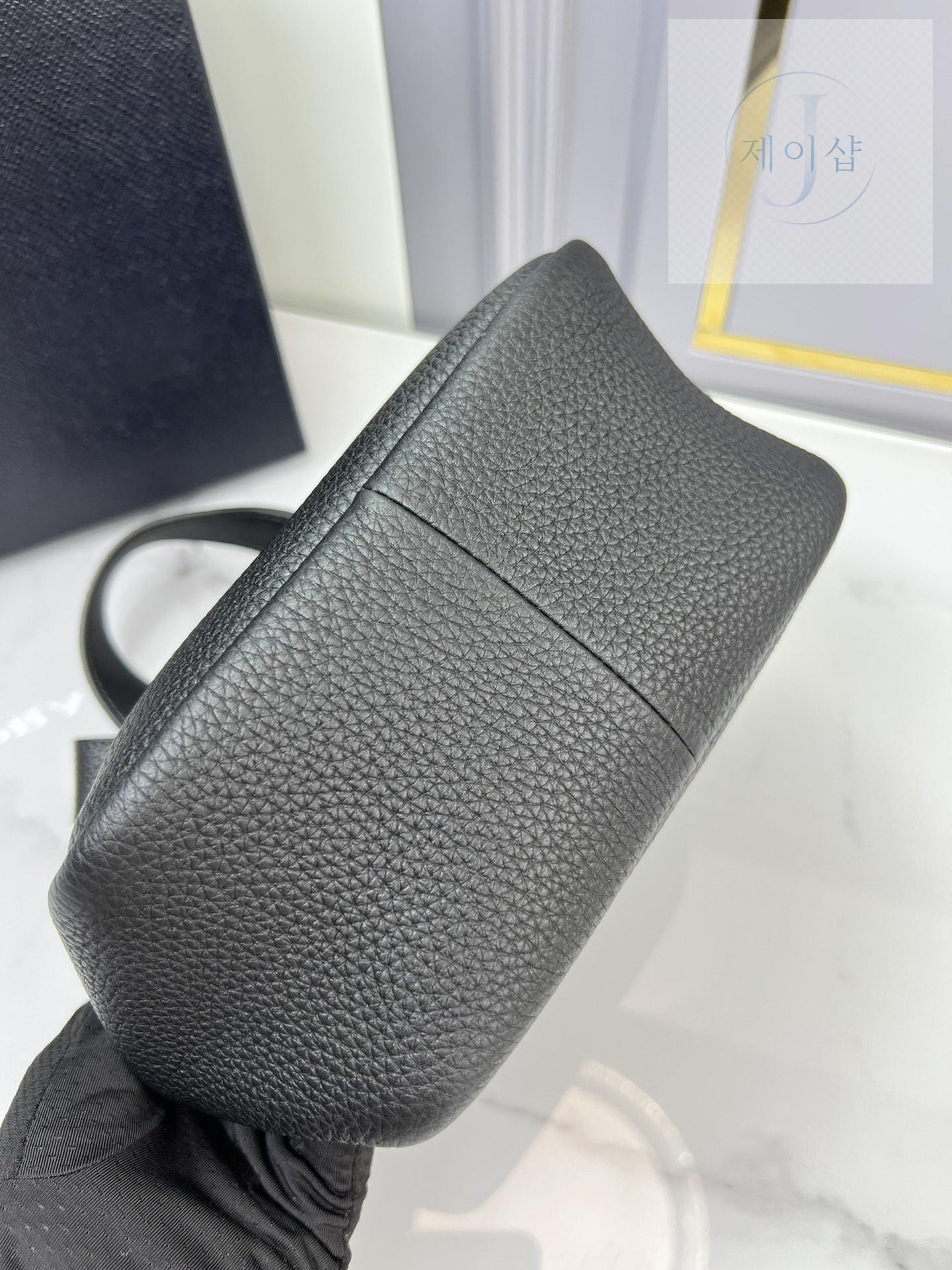 Prada Mini Tote - 상세 이미지