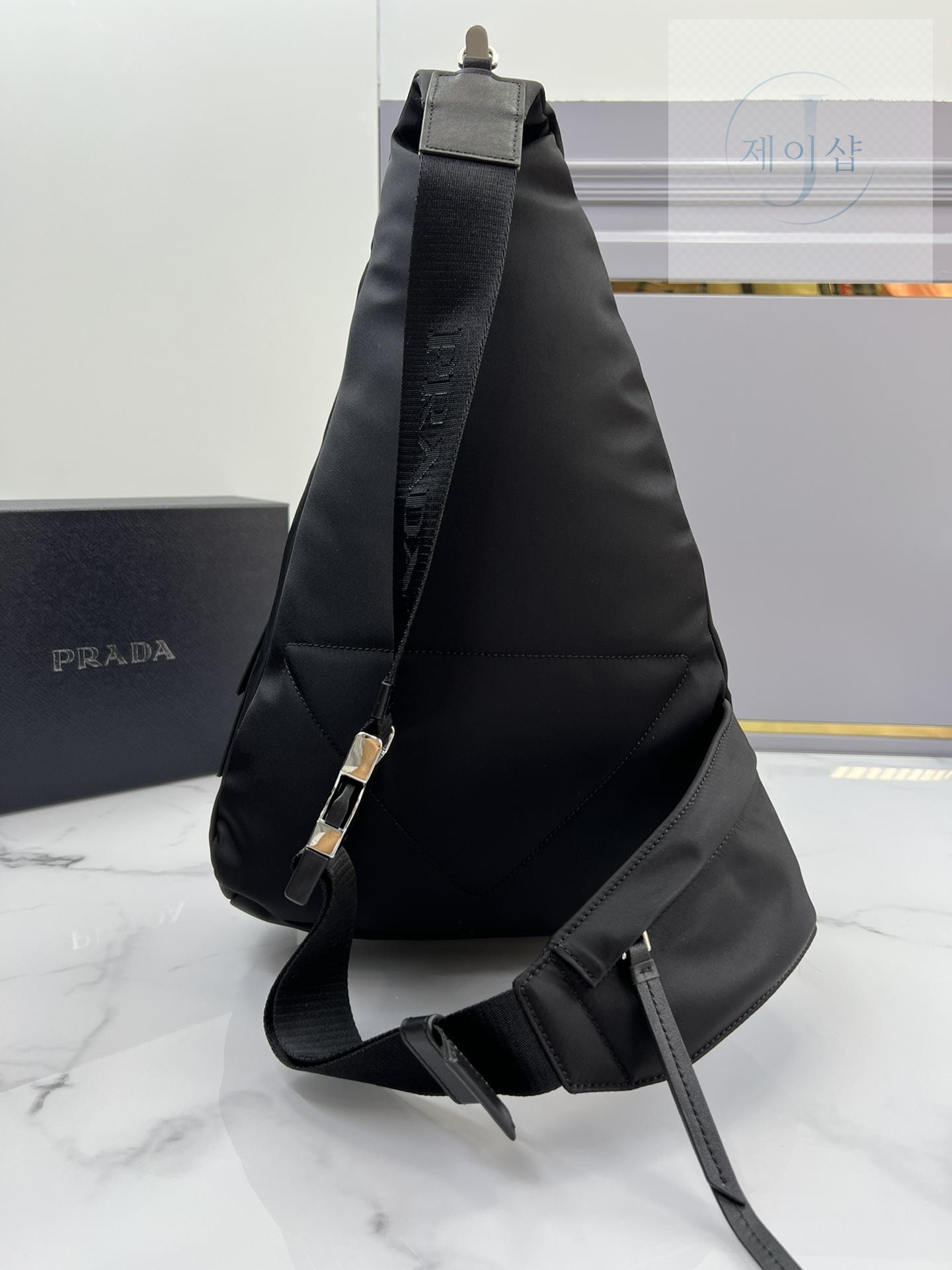 Prada Nylon Sling - 상세 이미지