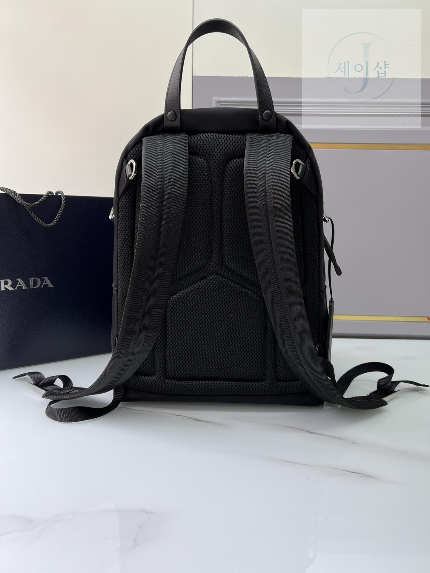 Prada Nylon Triangle Logo Backpack - 상세 이미지