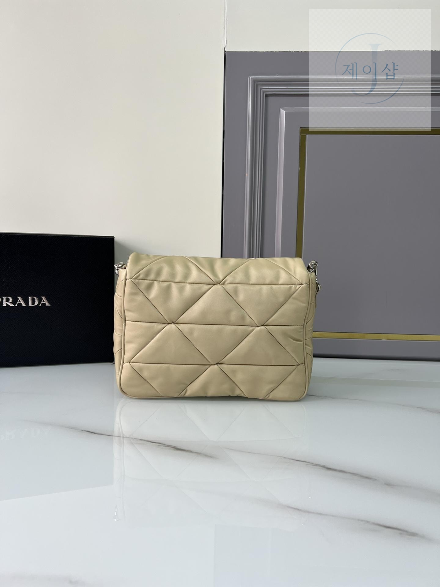 Prada Padded Re-Nylon Shoulder - 상세 이미지