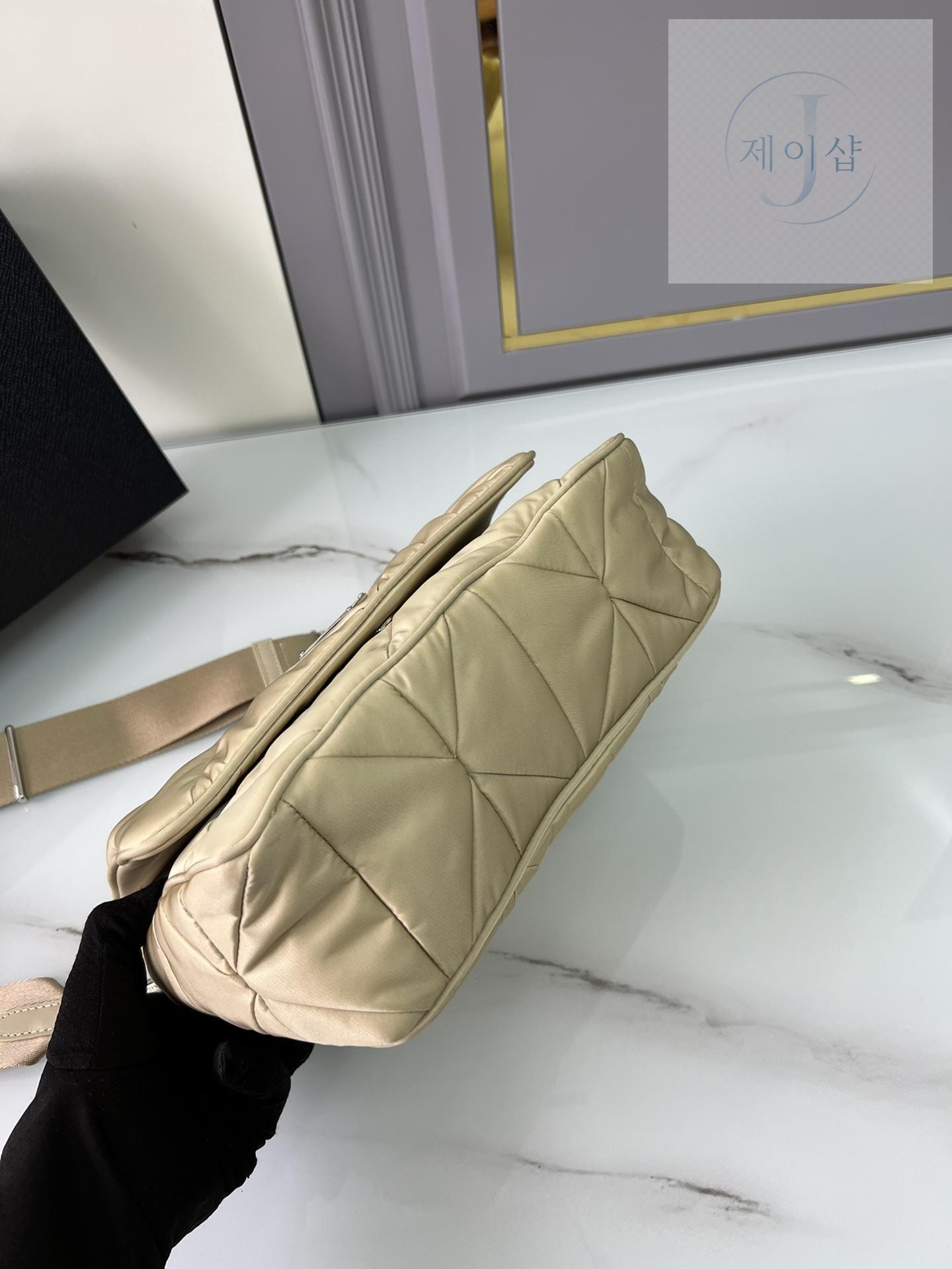 Prada Padded Re-Nylon Shoulder - 상세 이미지