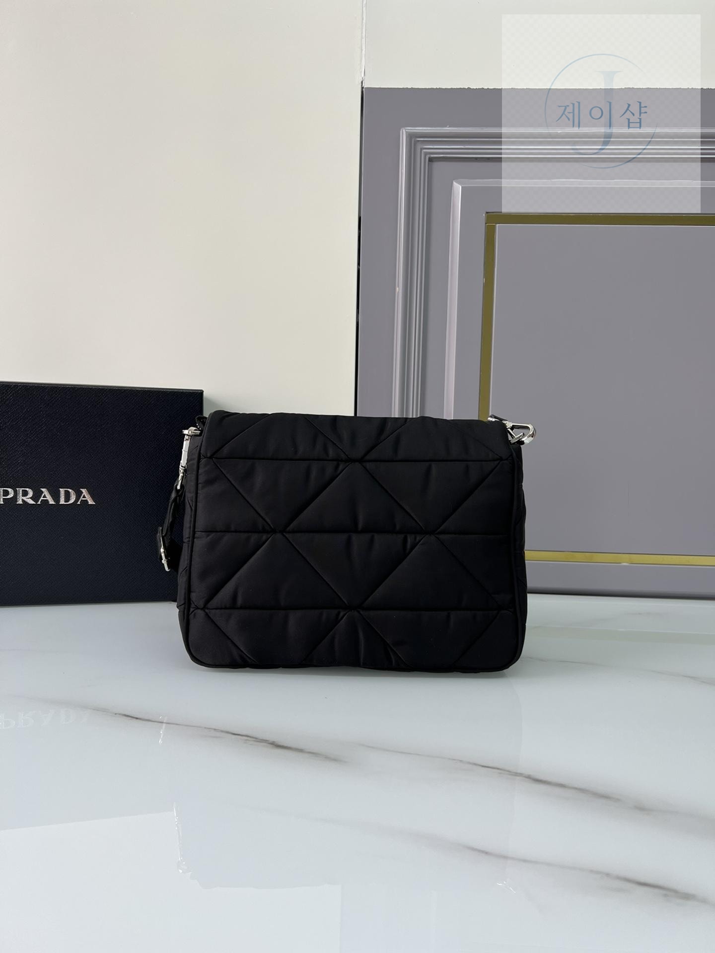 Prada Padded Re-Nylon Shoulder - 상세 이미지