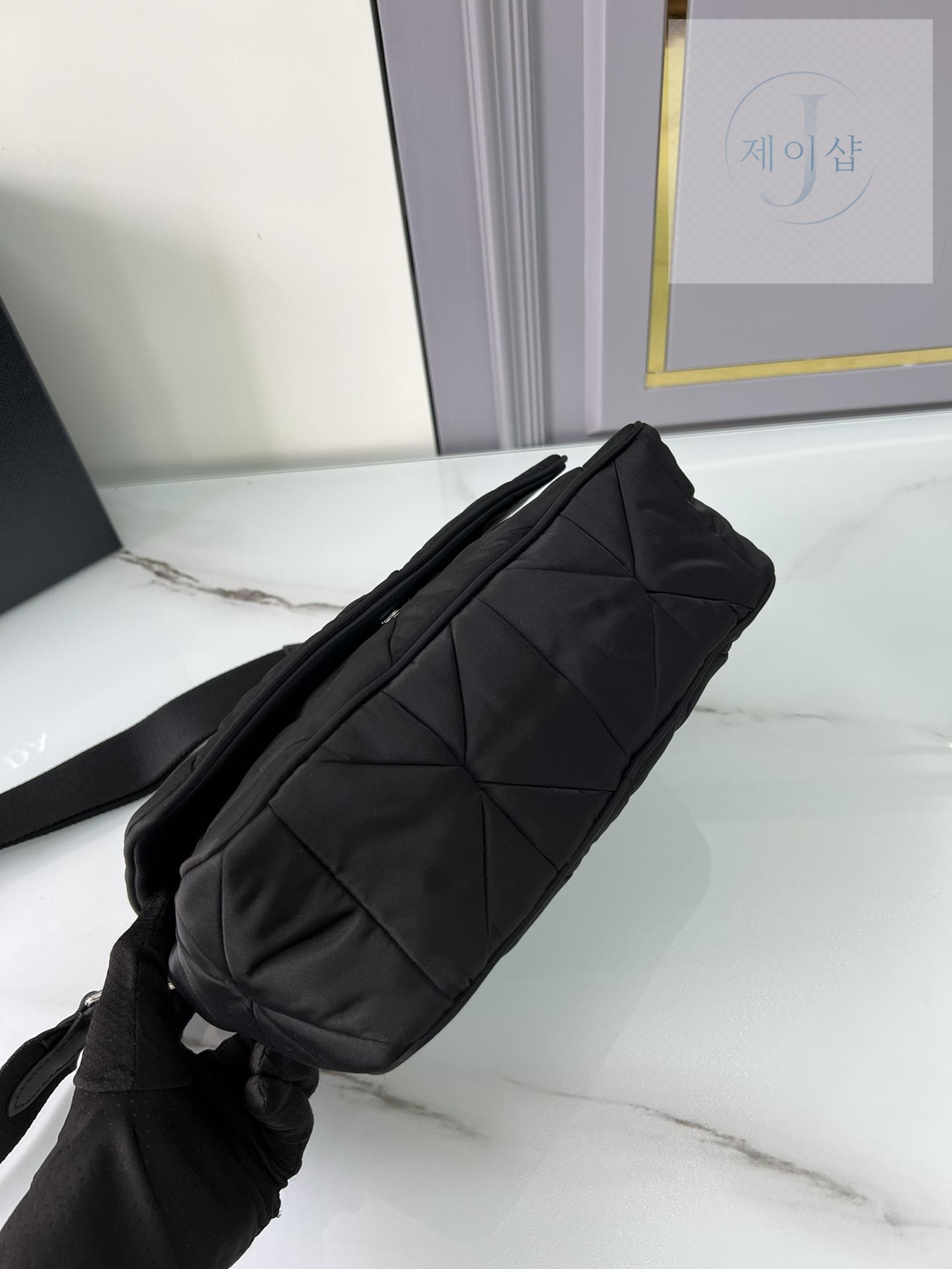 Prada Padded Re-Nylon Shoulder - 상세 이미지