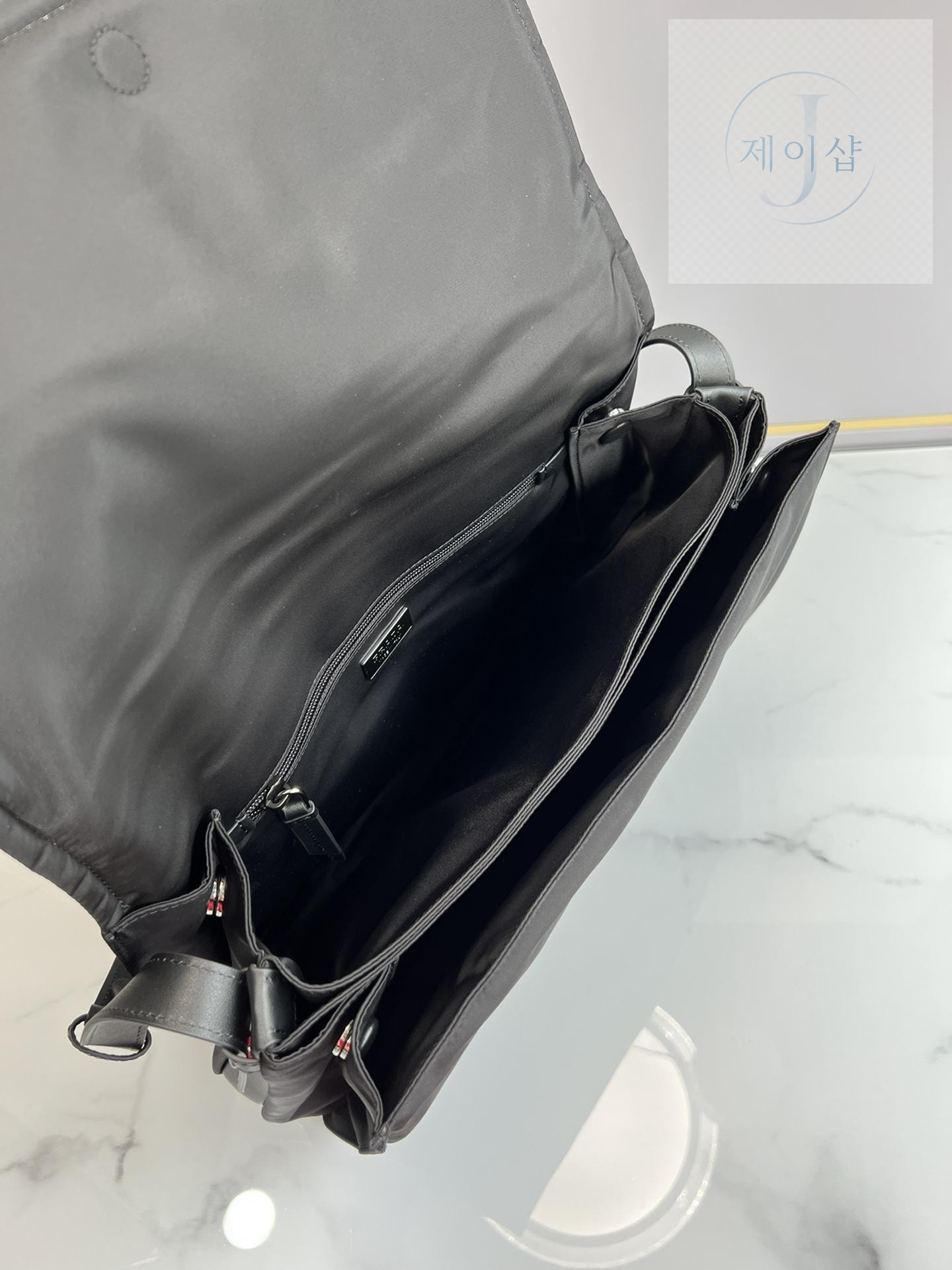 Prada Padded Re - Nylon Shoulder - 상세 이미지