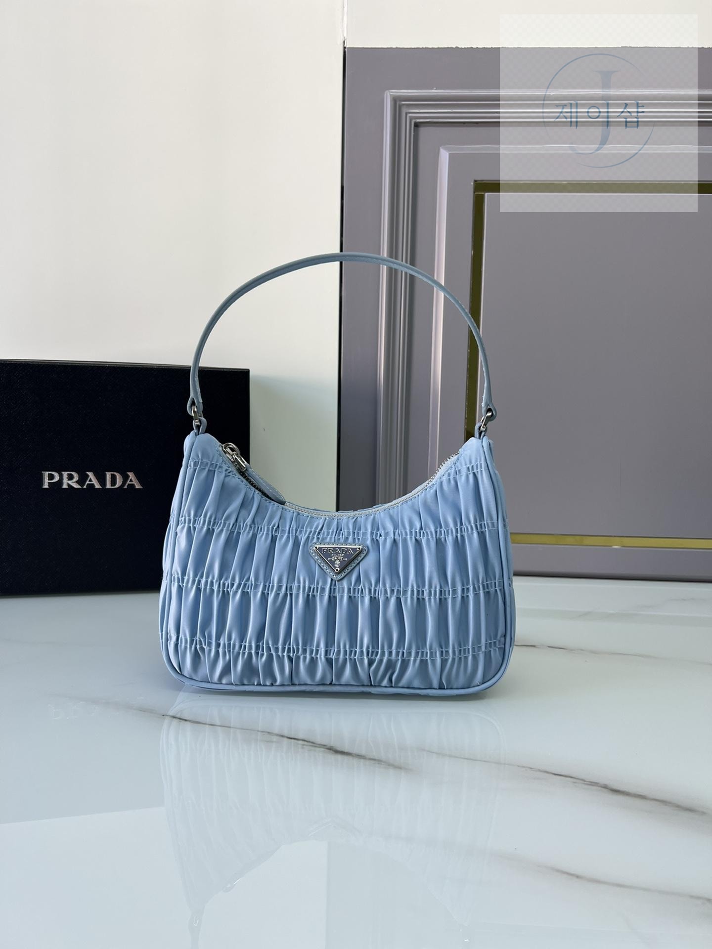 Prada Re-Edition 2000 Hobo - 상세 이미지