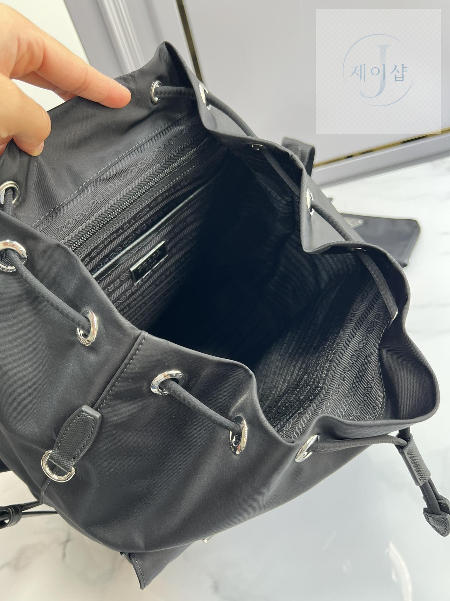 Prada Re-Nylon BackPack - 상세 이미지