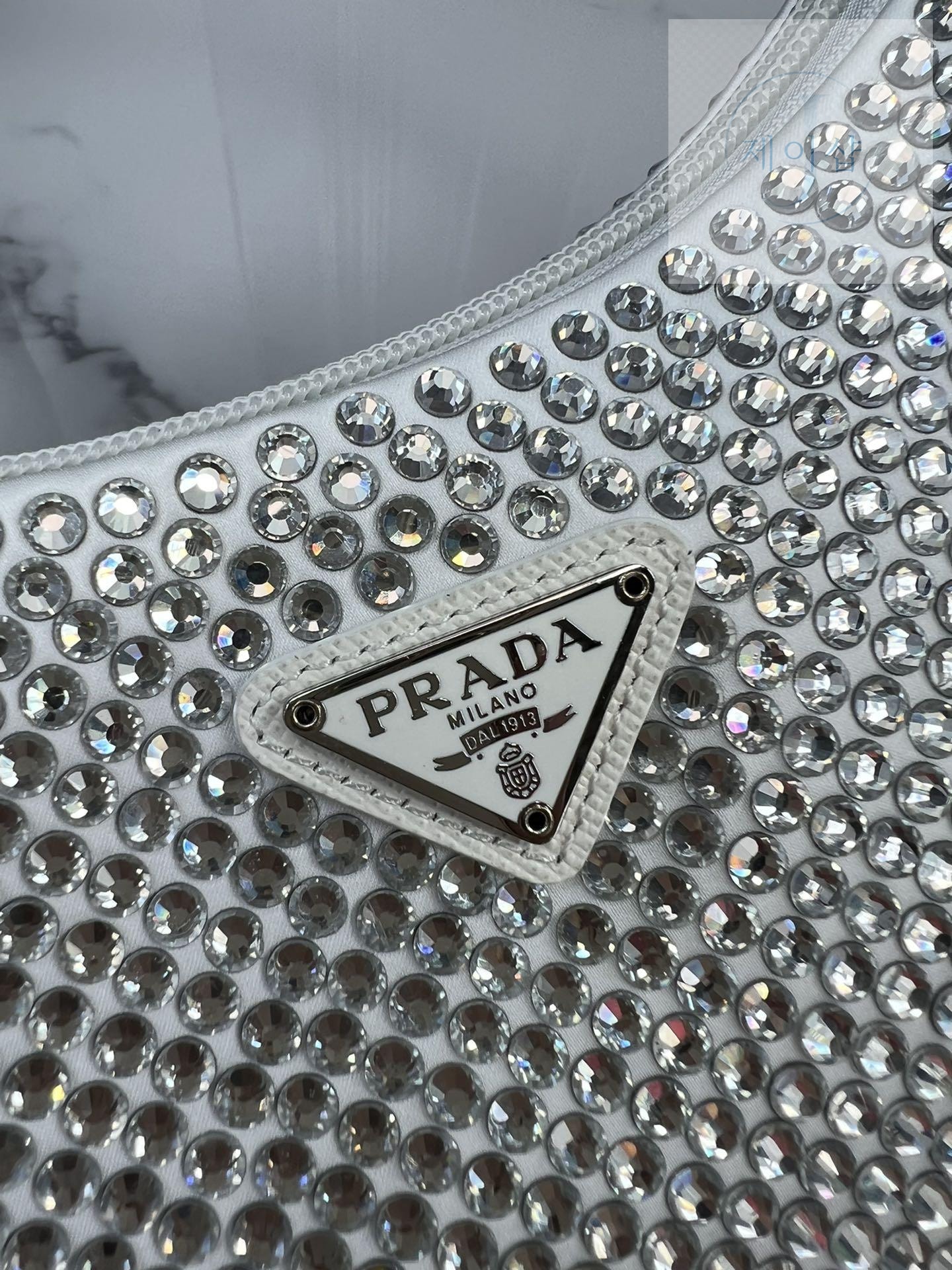 Prada Rhinestones Re - Edition Soulder - 상세 이미지