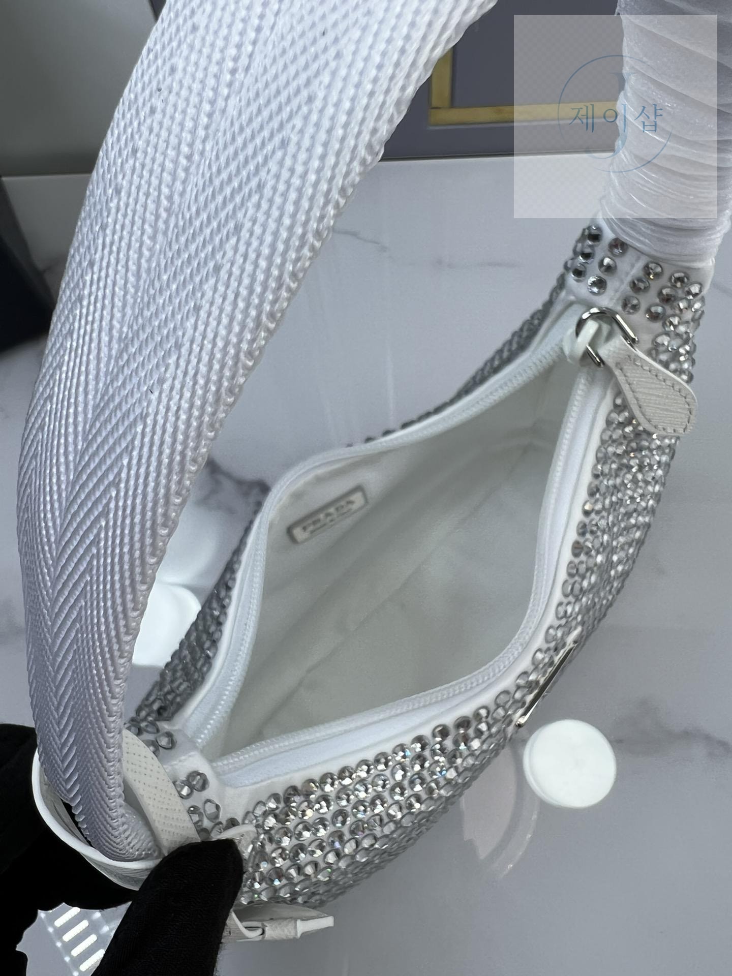 Prada Rhinestones Re - Edition Soulder - 상세 이미지