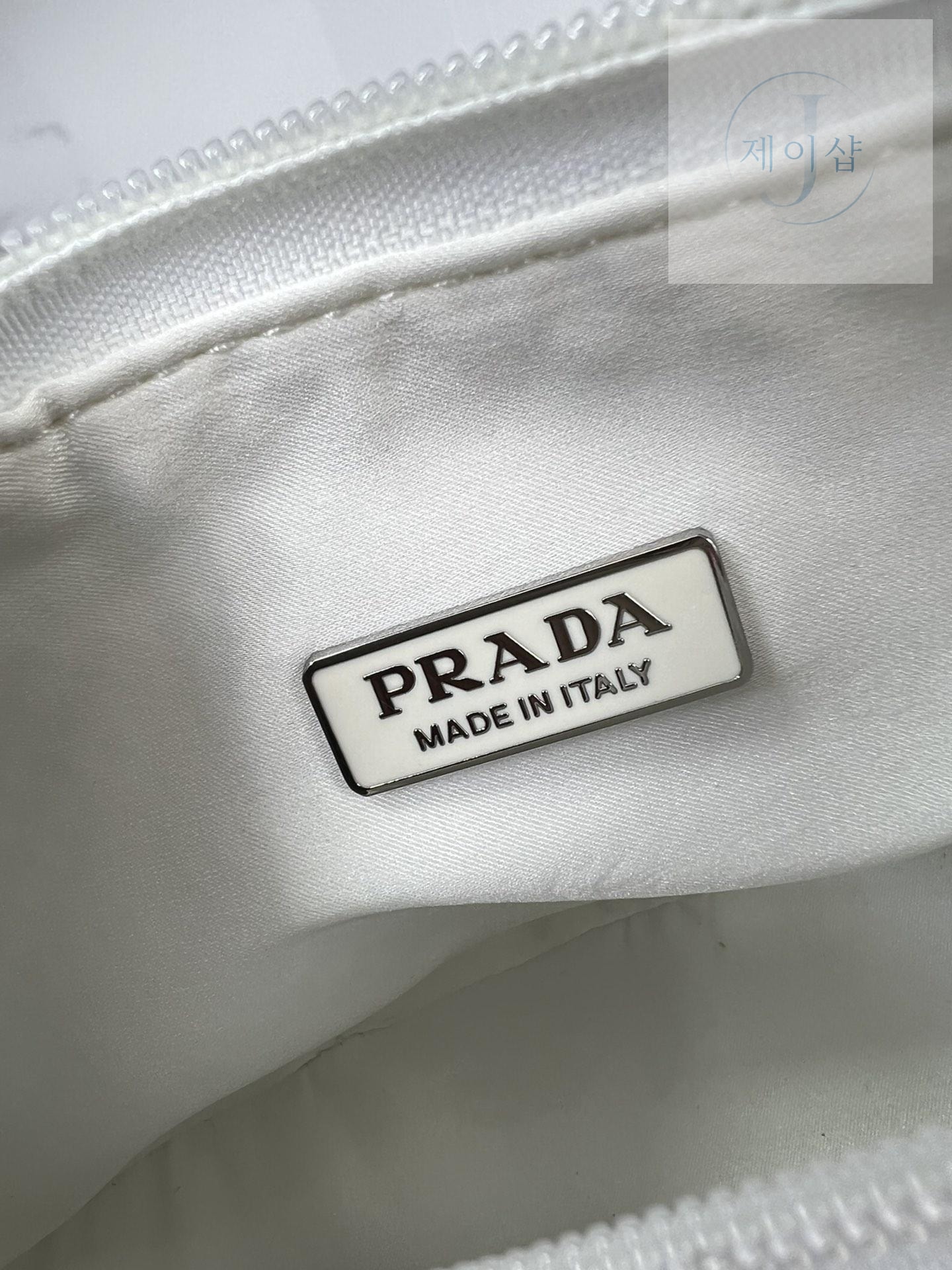 Prada Rhinestones Re - Edition Soulder - 상세 이미지