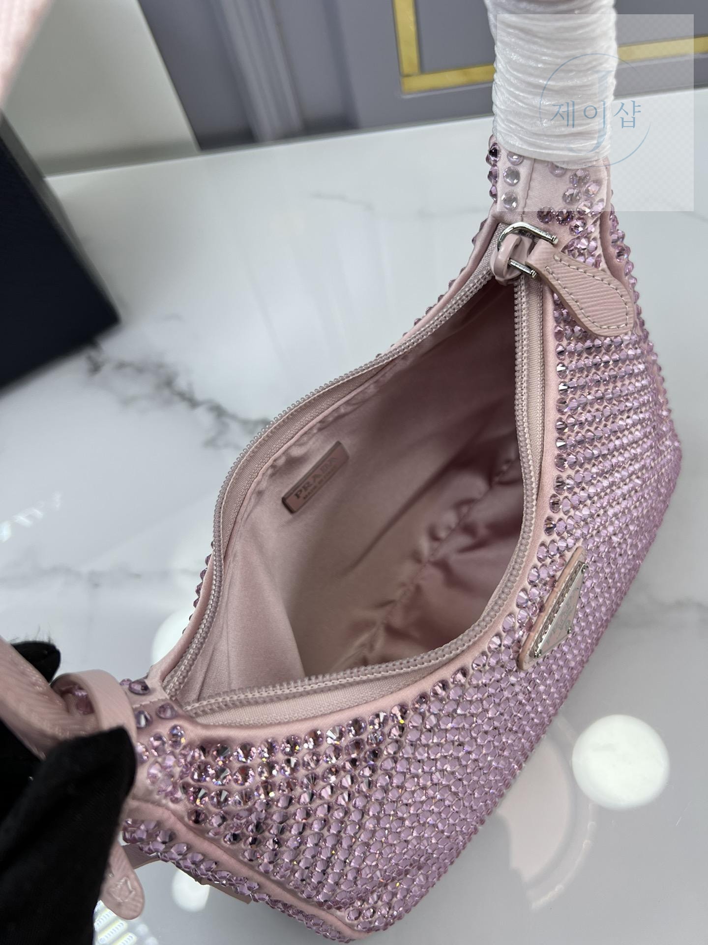 Prada Rhinestones Re - Edition Soulder - 상세 이미지