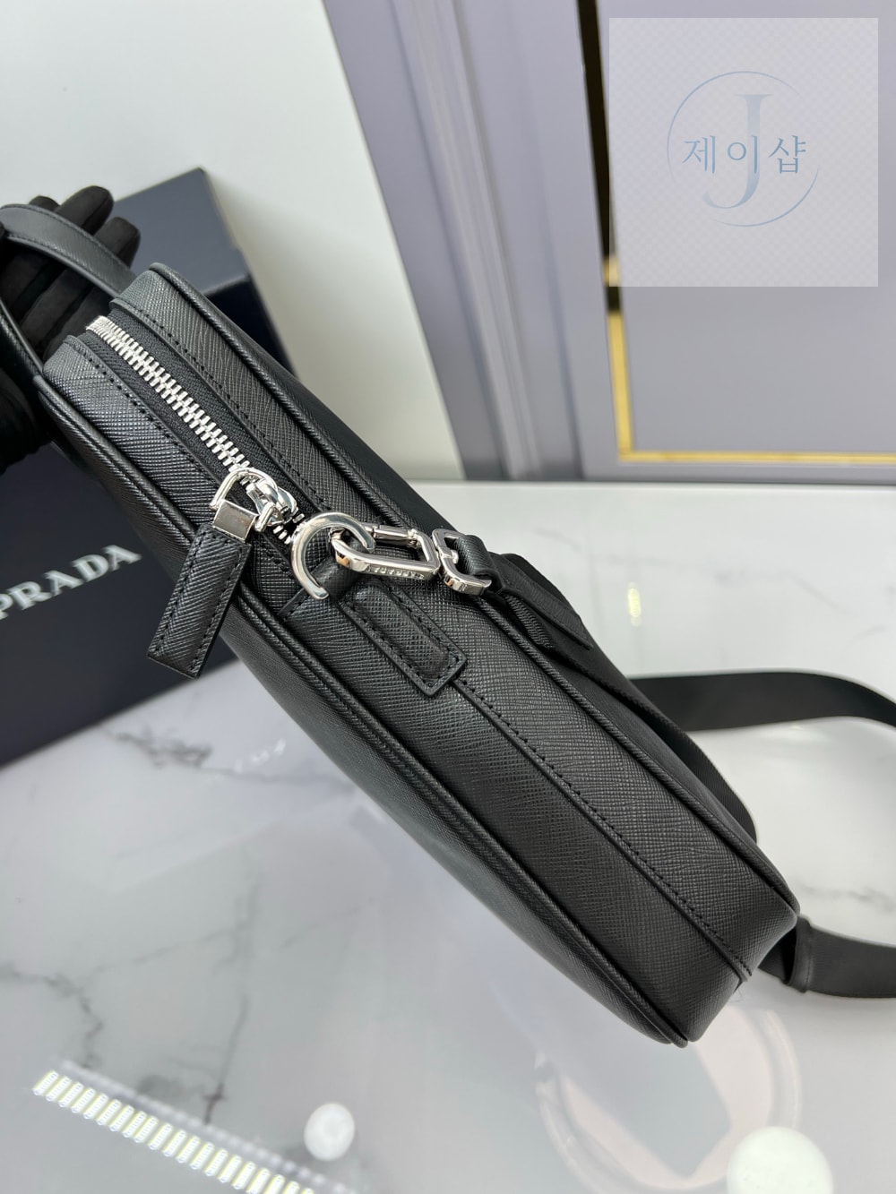 Prada Saffiano Leather Work - 상세 이미지