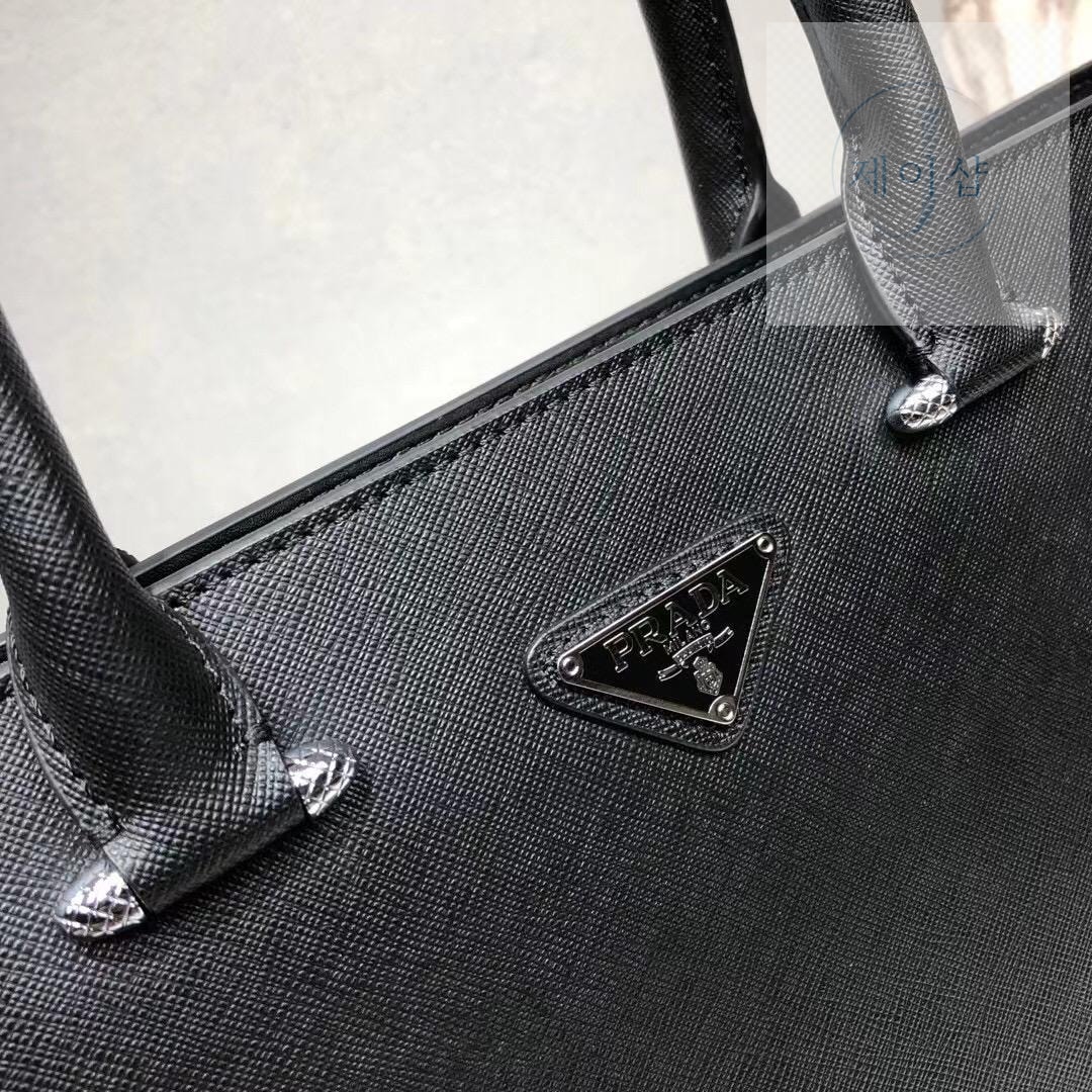 Prada Saffiano Tote - 상세 이미지