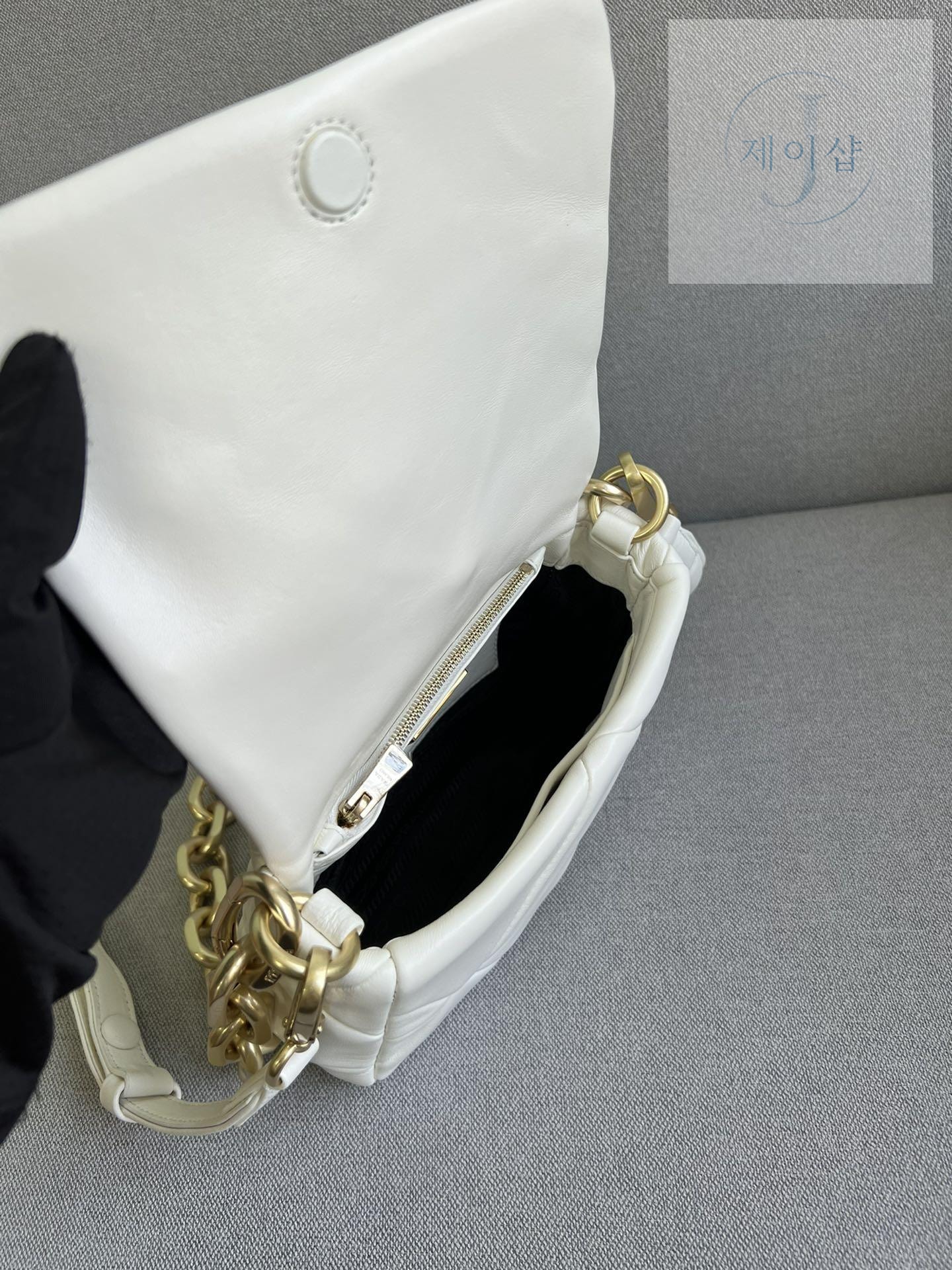 Prada System Nappa - 상세 이미지