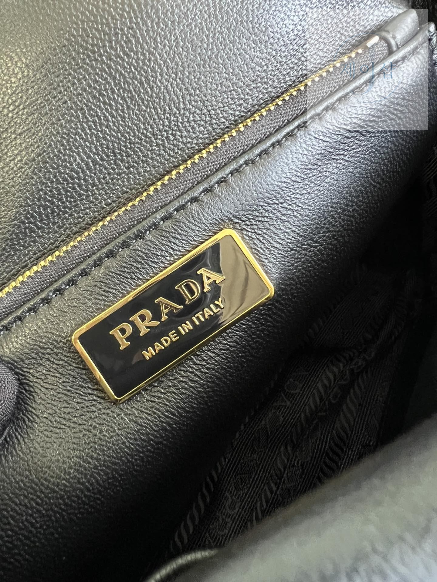 Prada System Nappa - 상세 이미지