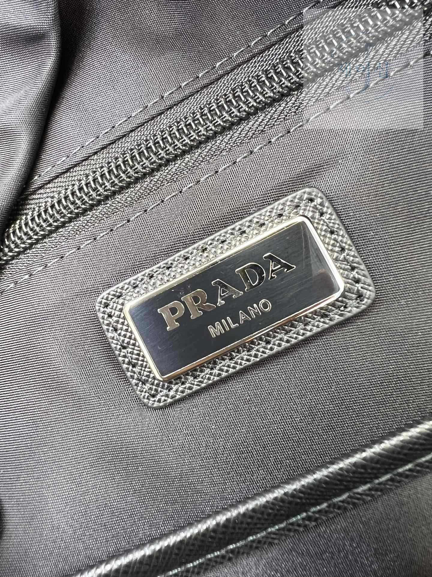 Re-Nylon Logo Plaque BackPack - 상세 이미지