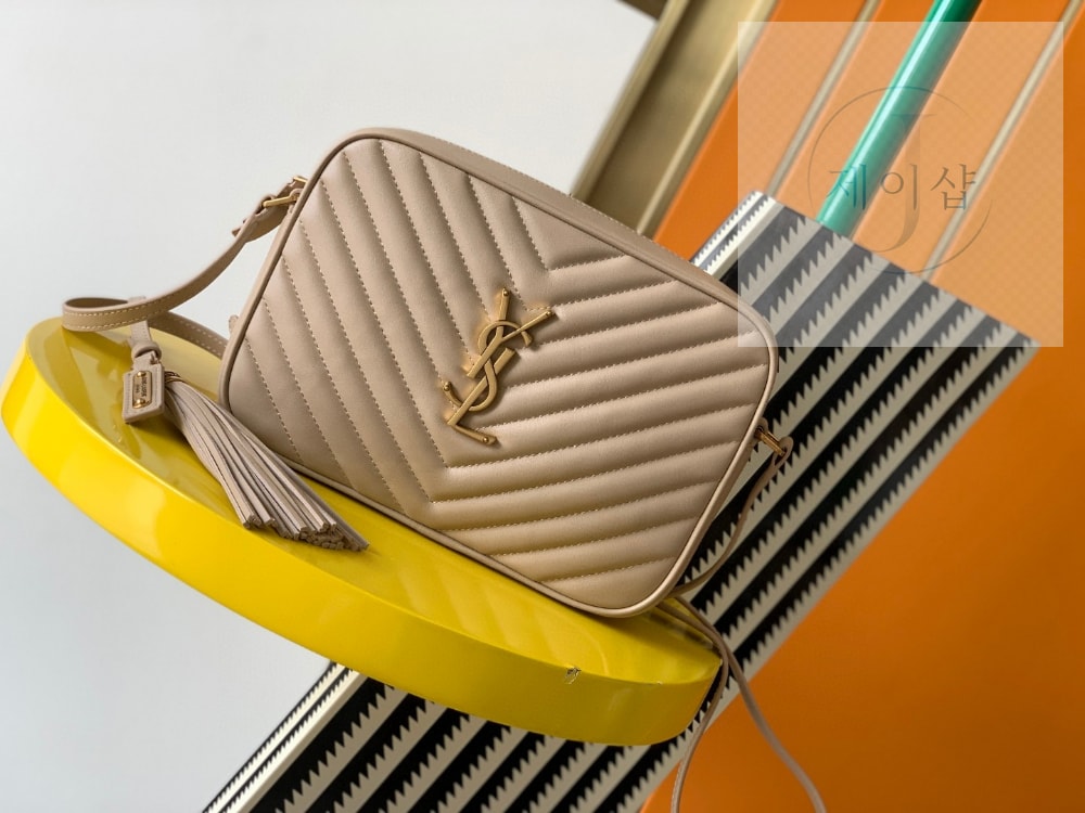 Saint Laurent Lou Camera Bag In Quilted Leather