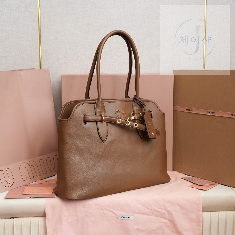 Aventure Nappa Leather - 상세 이미지
