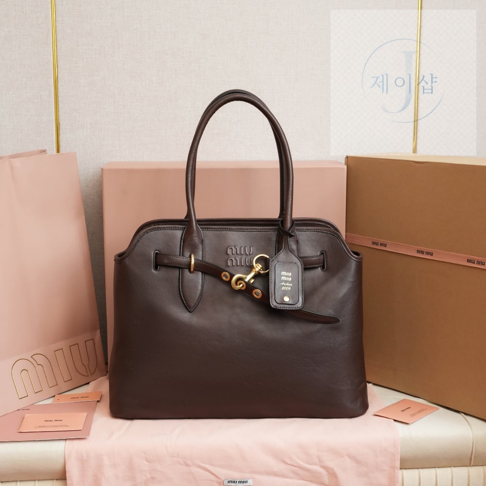 Aventure Nappa Leather