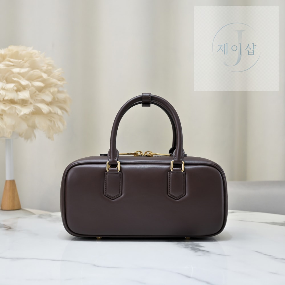 Miu Miu Arcadie Leather Large - 상세 이미지
