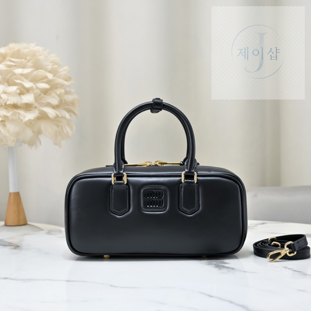 Miu Miu Arcadie Leather Large - 상세 이미지