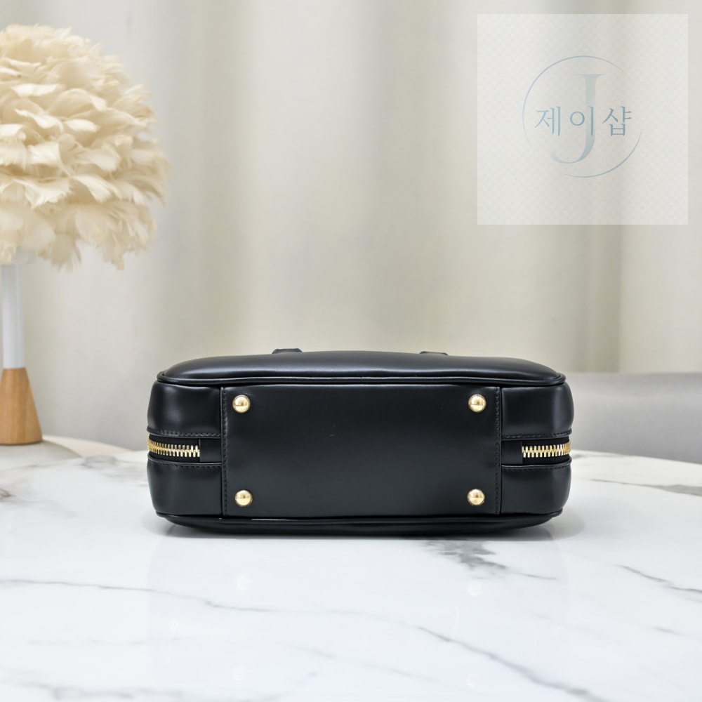 Miu Miu Arcadie Leather Large - 상세 이미지